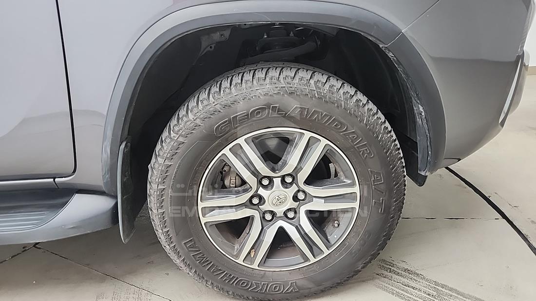 2020 Toyota Fortuner — Front Right Tyre — Photo 35