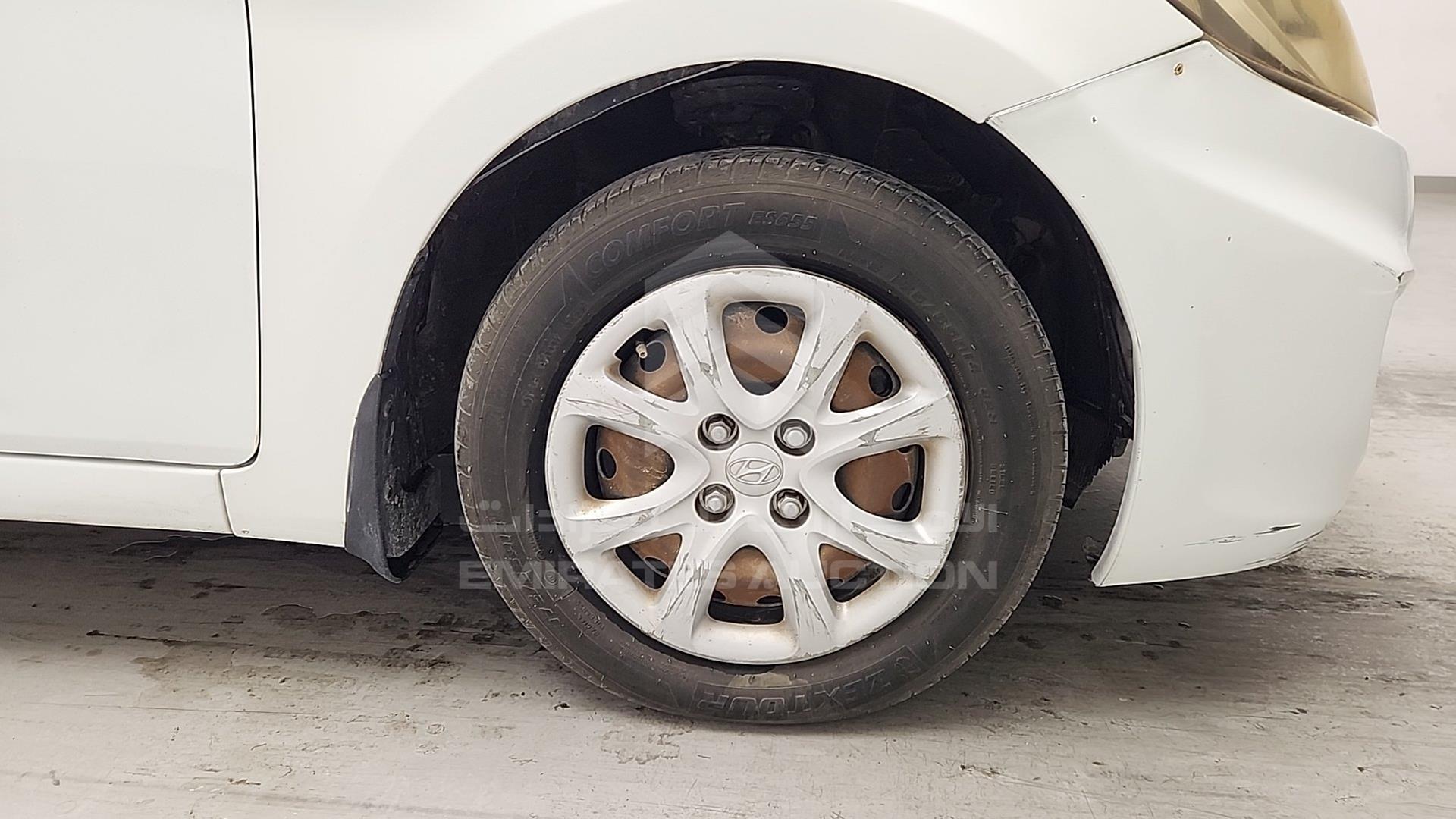2013 HYUNDAI ACCENT VIN: KMHCT41D7DU336204