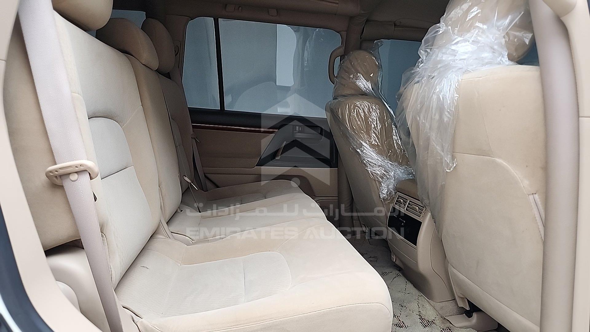 2013 TOYOTA LAND CRUISER VIN: JTMHV09JXD4095973