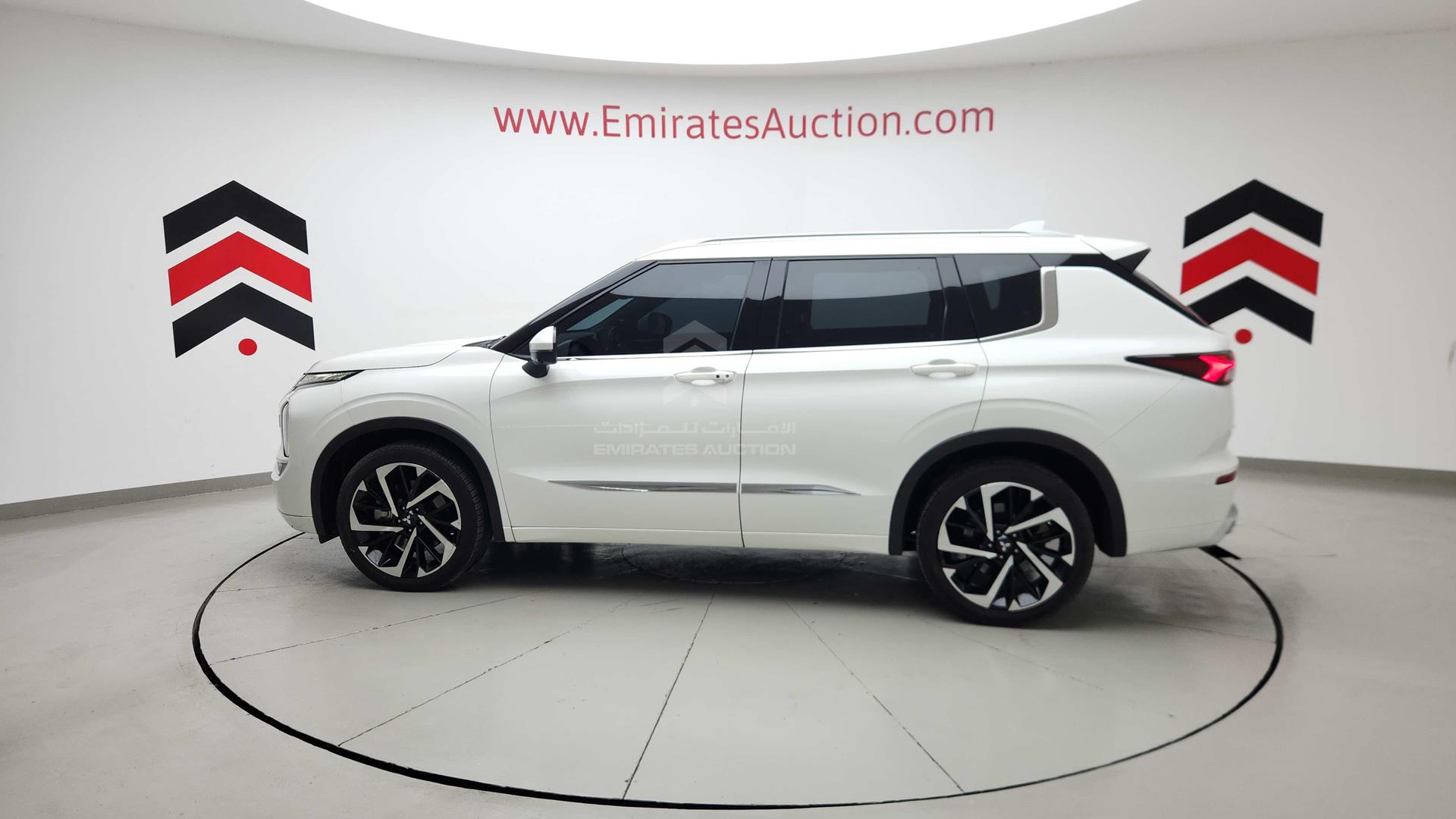 2023 MITSUBISHI OUTLANDER VIN: JE4M4Y181PZ707676