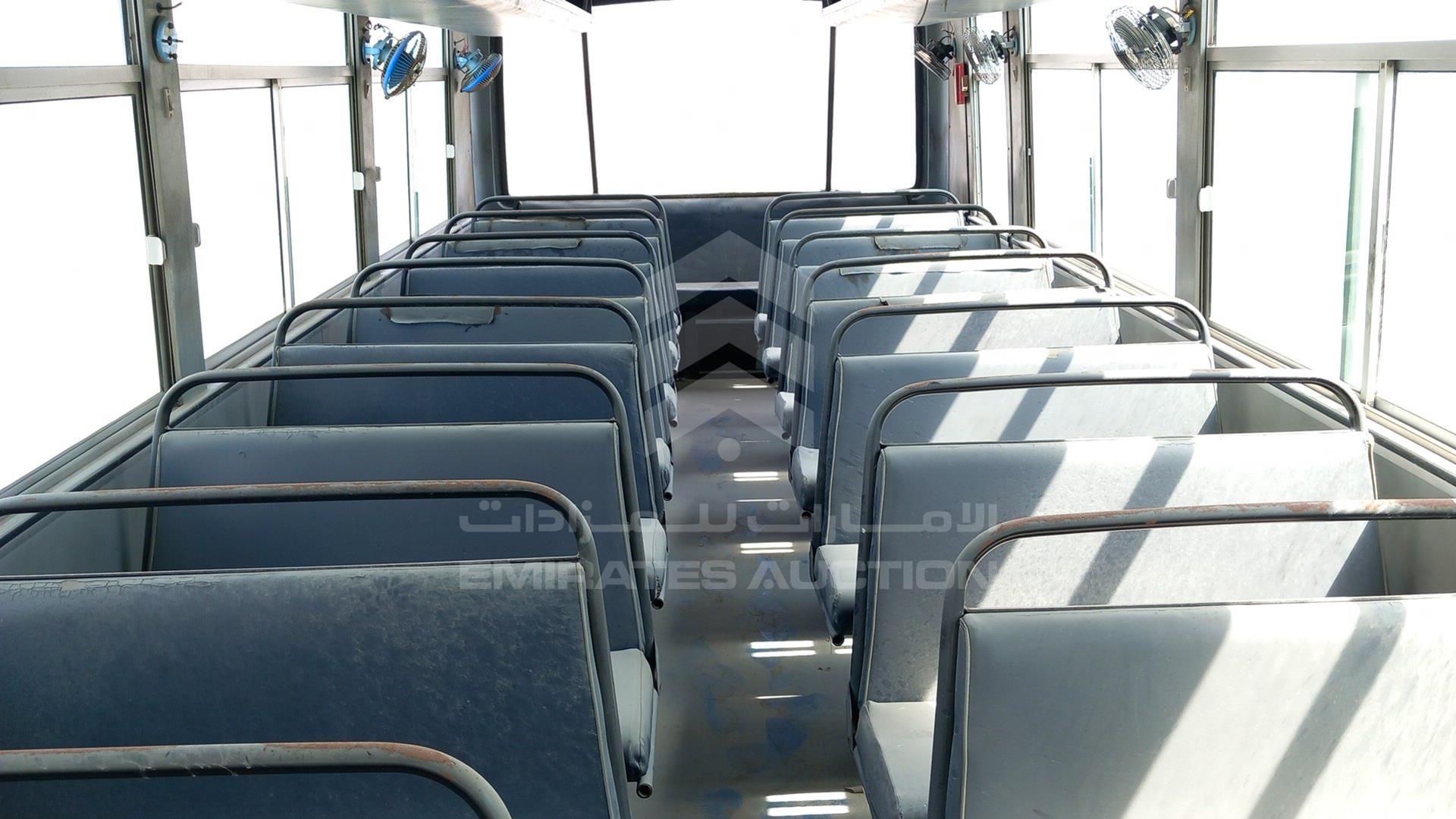 2005 TATA BUS VIN: MAT38906652L00197