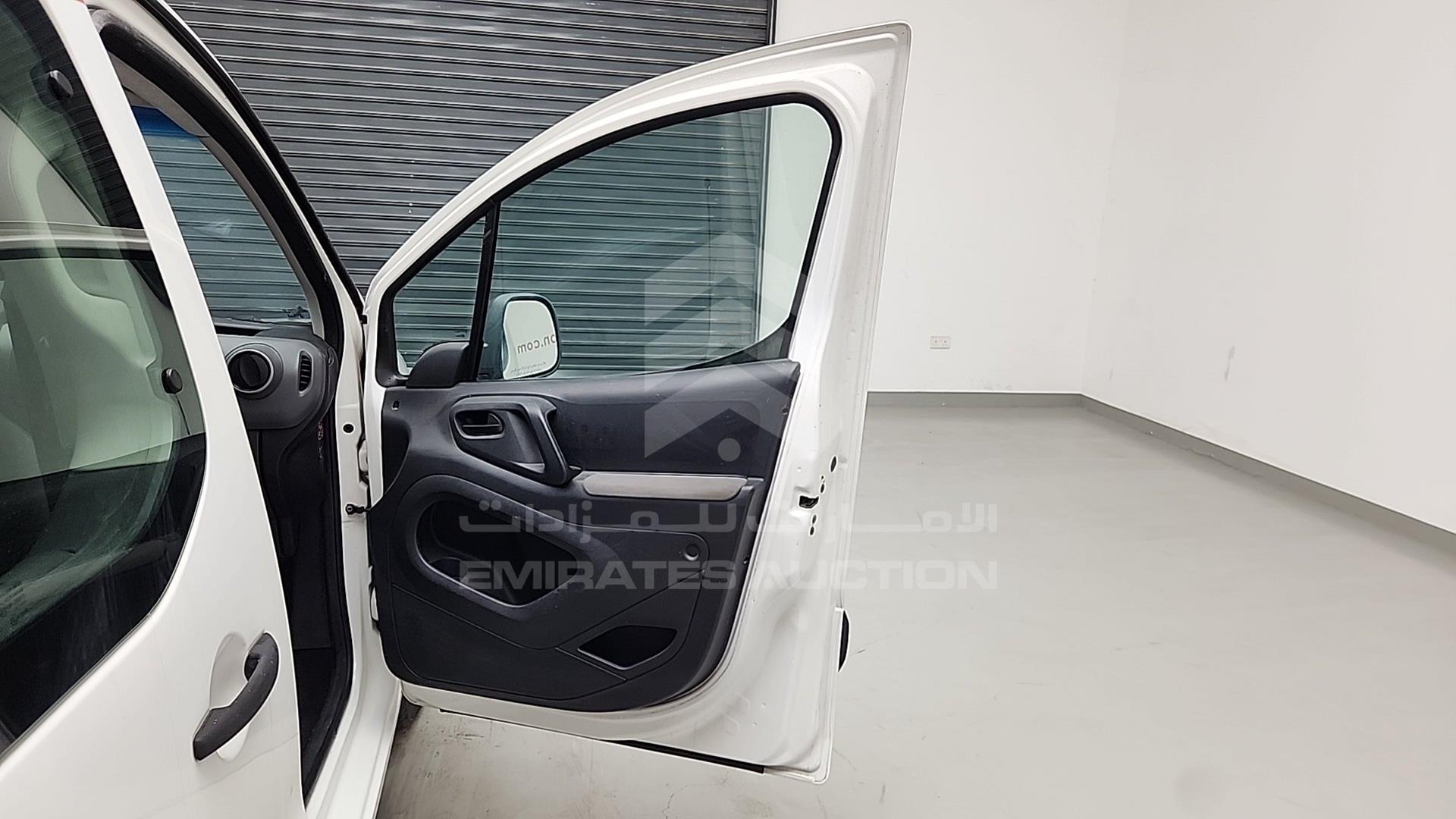 2015 PEUGEOT PARTNER VIN: VF37JNFU5FJ510288