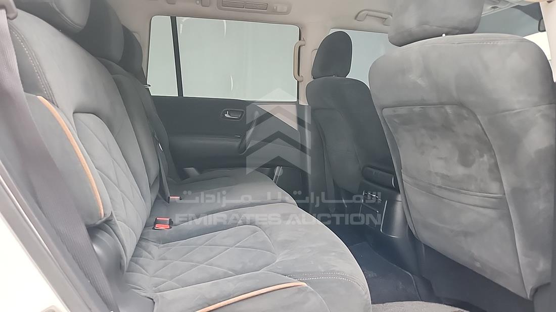 نيسان باترول 2019 — زاوية الراكب الخلفي اليمنى — صورة 25