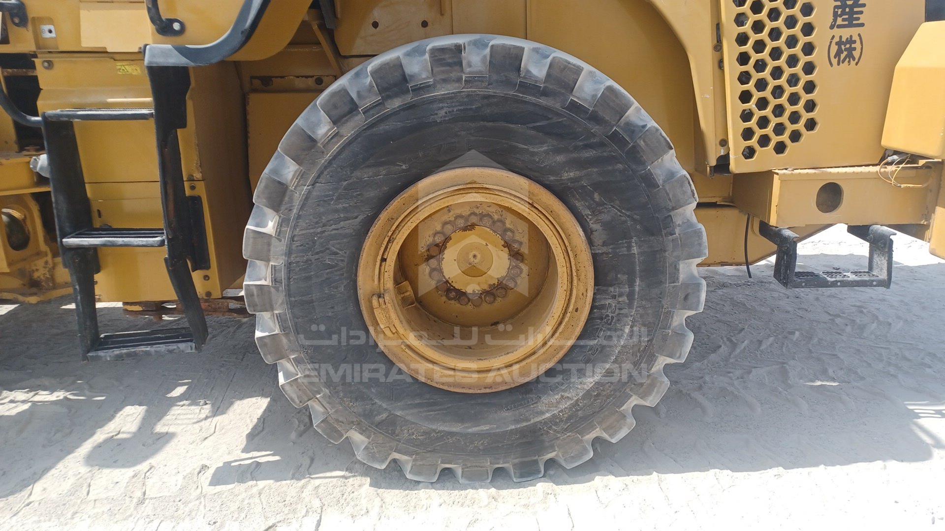 2017 CATERPILLAR --- VIN: CAT0962KVFLL00236