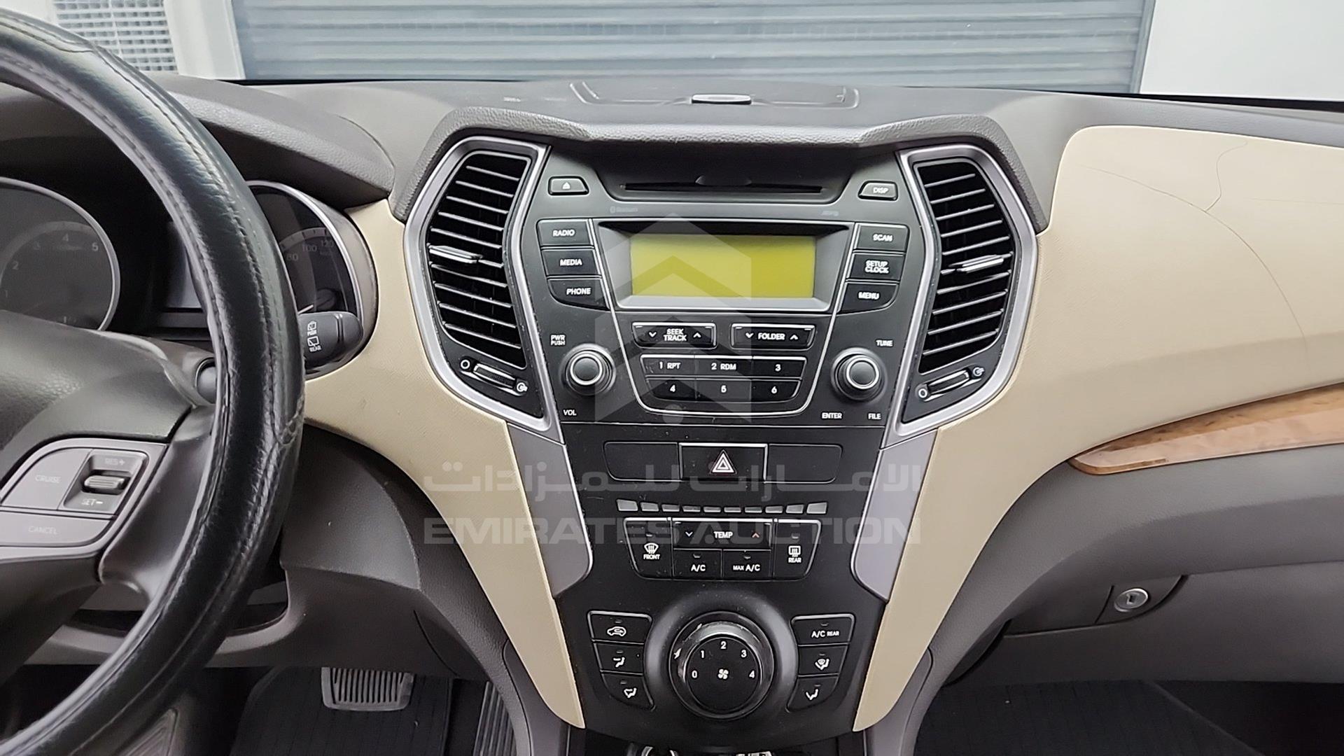 2014 HYUNDAI SANTA FE VIN: KMHST81CXEU154024