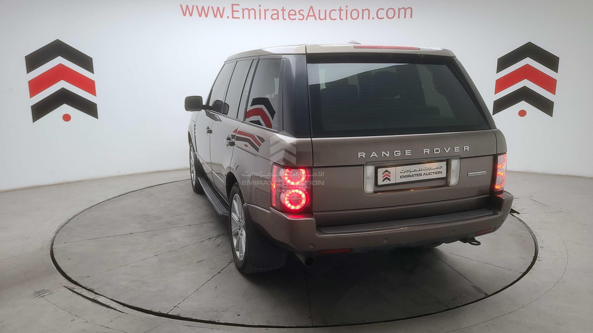 2011 RANGE ROVER VOGUE VIN: SALLMAME4BA335131