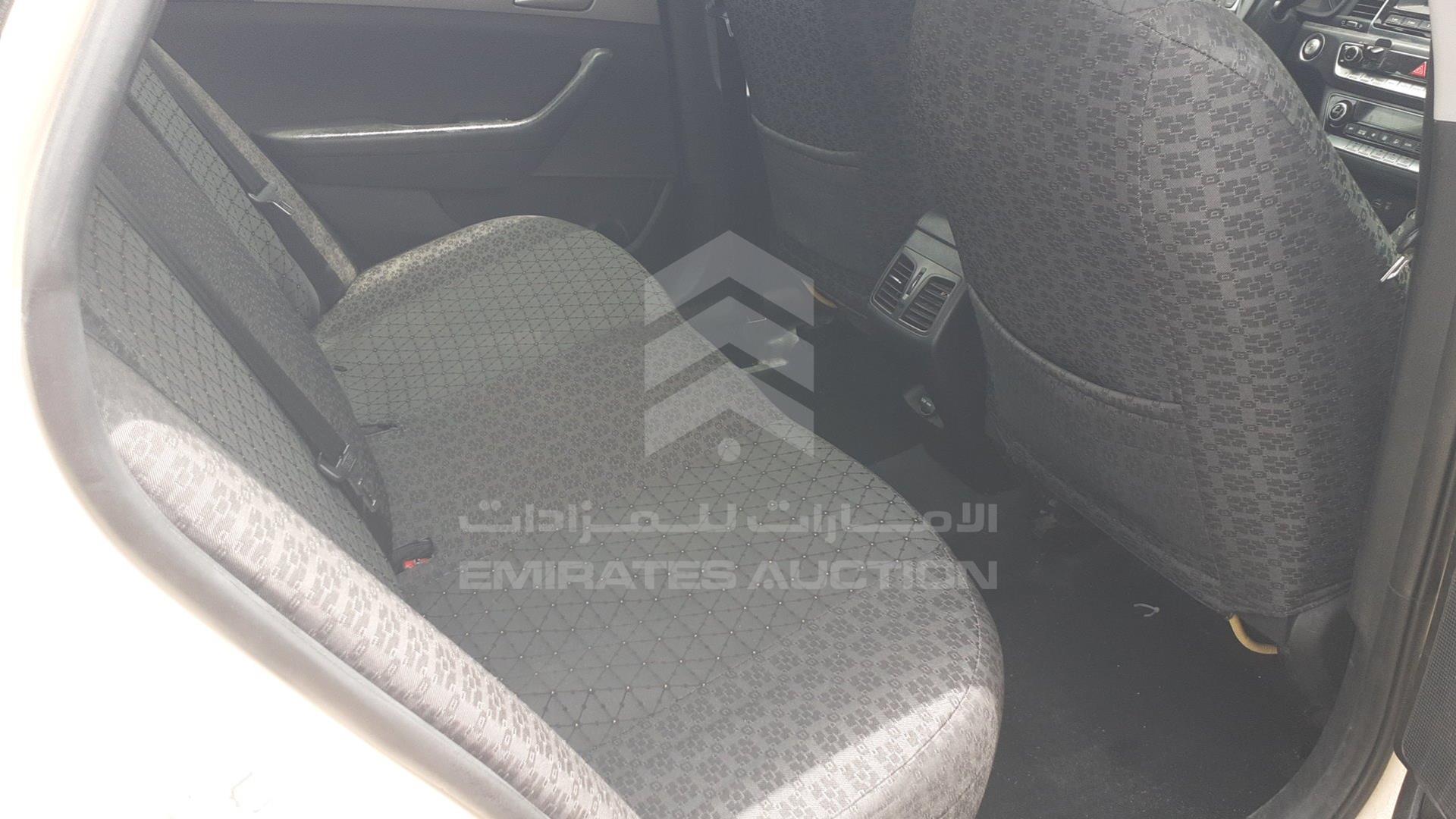 2019 HYUNDAI SONATA VIN: KMHE24130KA092672