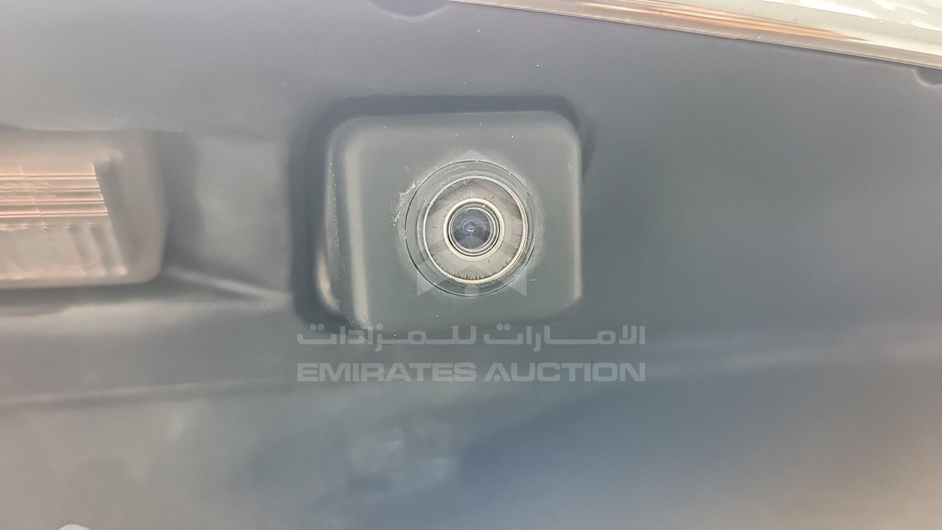 2010 MERCEDES E 350 VIN: WDDHF8HB9AA092331