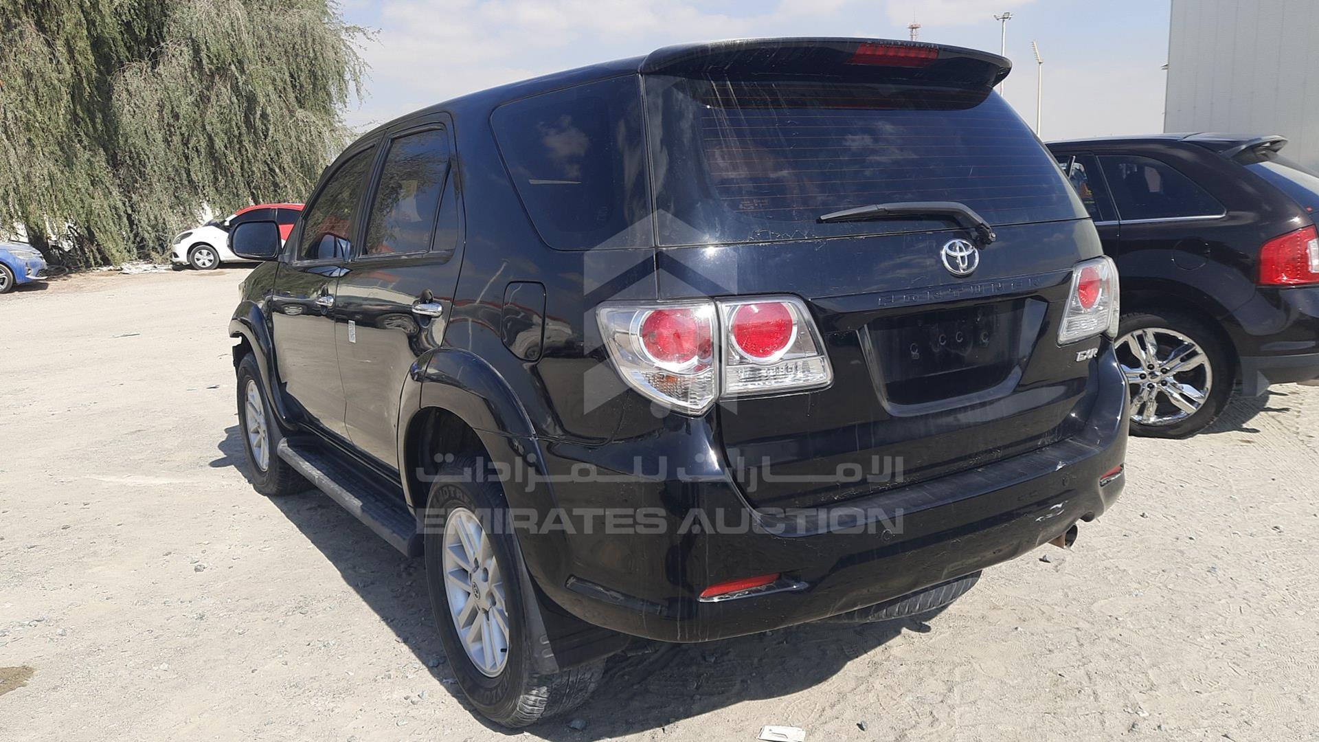 2015 TOYOTA FORTUNER VIN: MHFYX59G8F8072364
