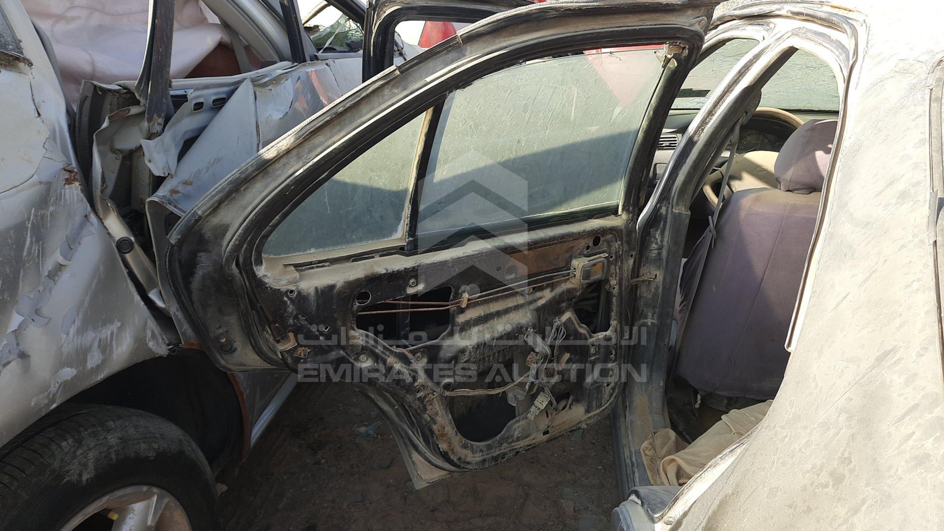 0 NISSAN SUNNY VIN: JN1BDAB14Z0327820