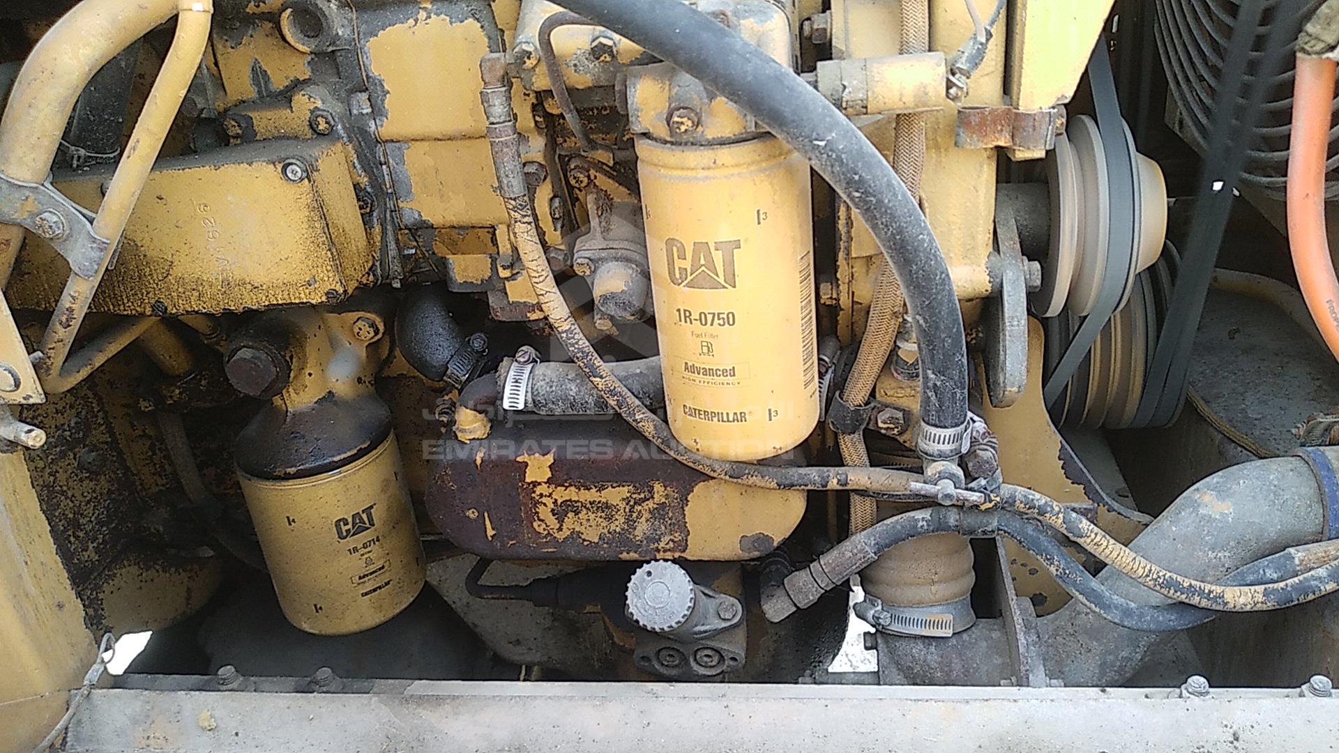 2001 CATERPILLAR --- VIN: 1DF01217
