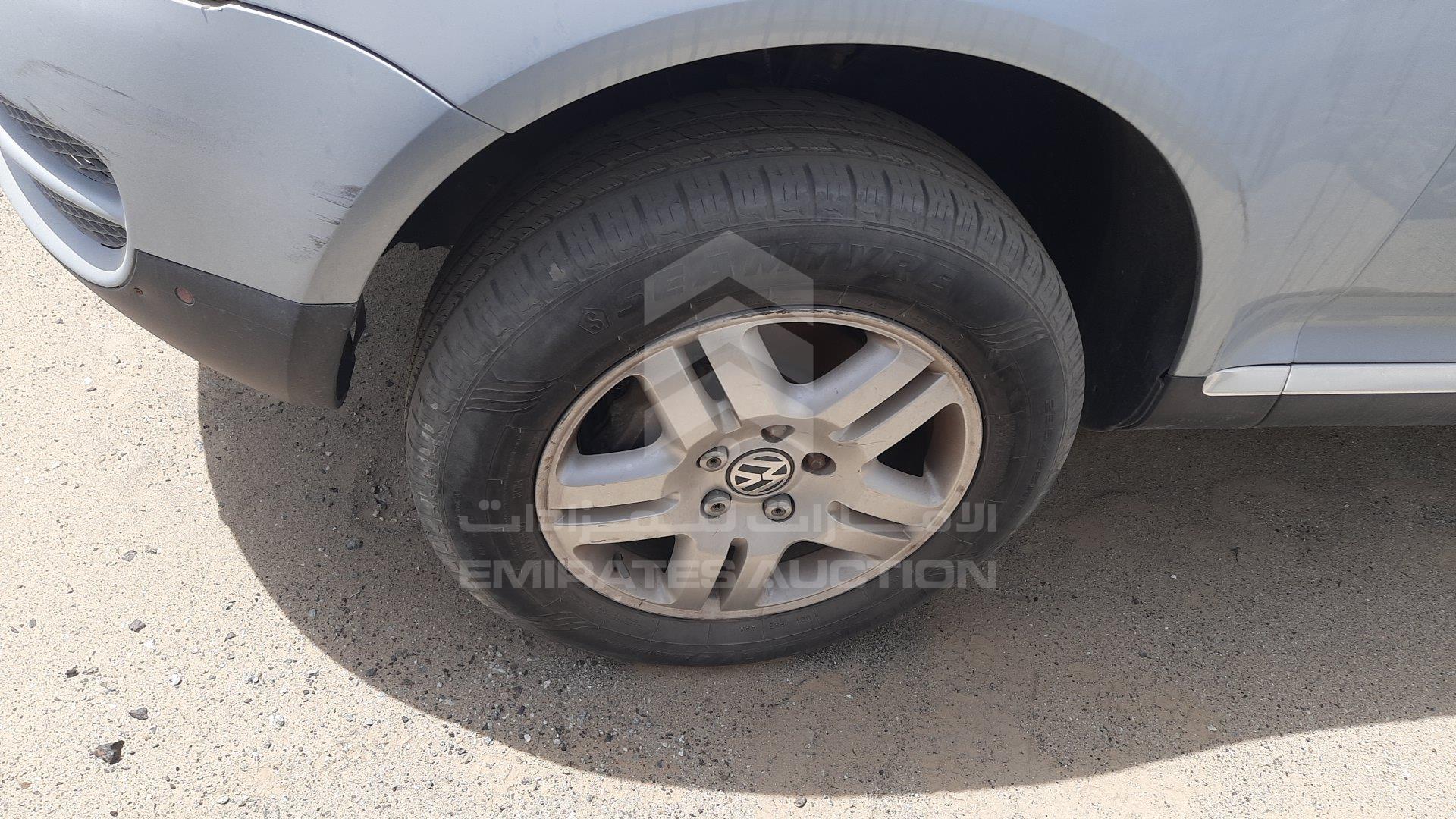 WVGAE27L06D048337 - 2006 Volkswagen Touareg - #353928