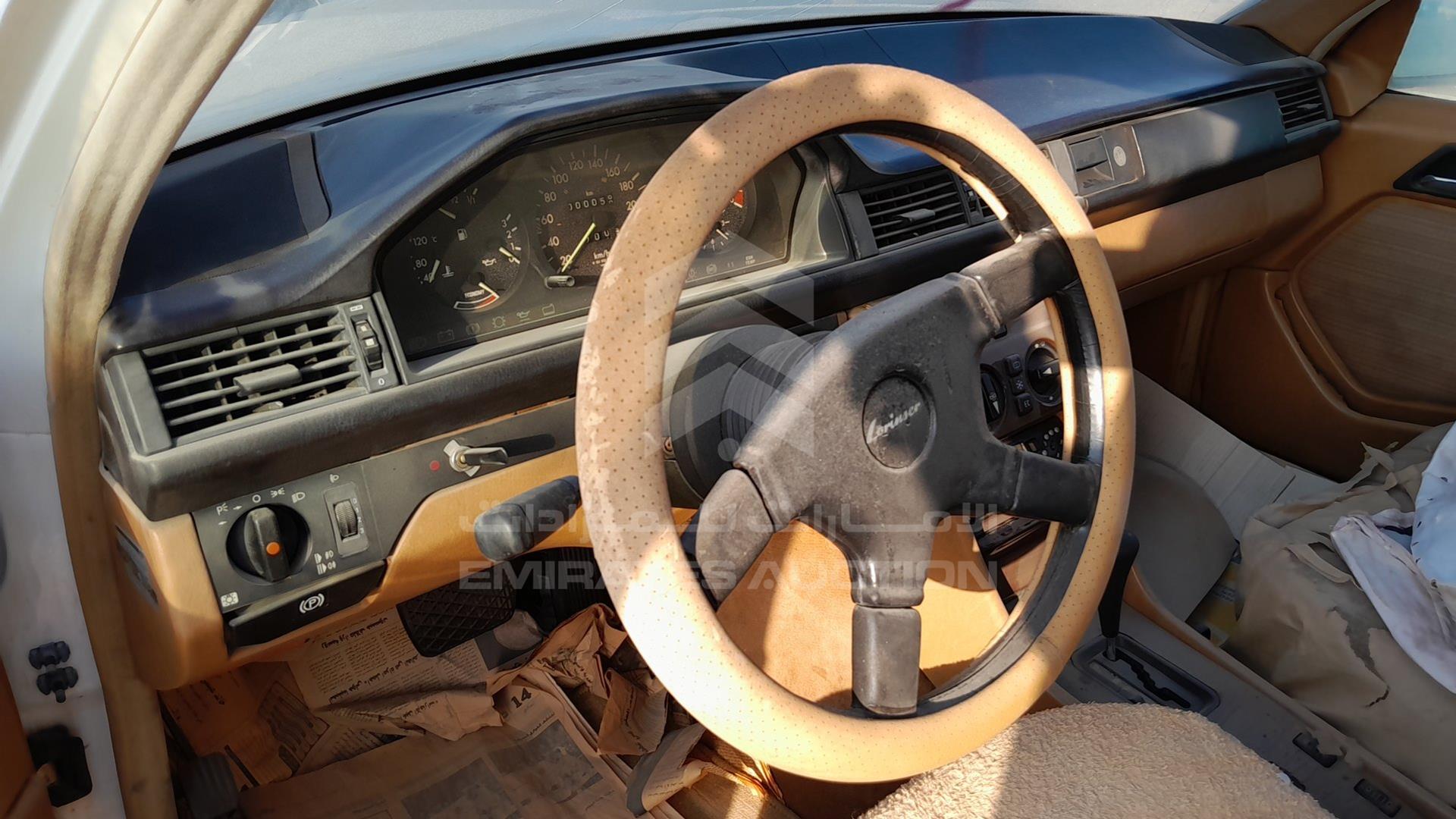 0 MERCEDES E 300 VIN: WDB1240301A473378