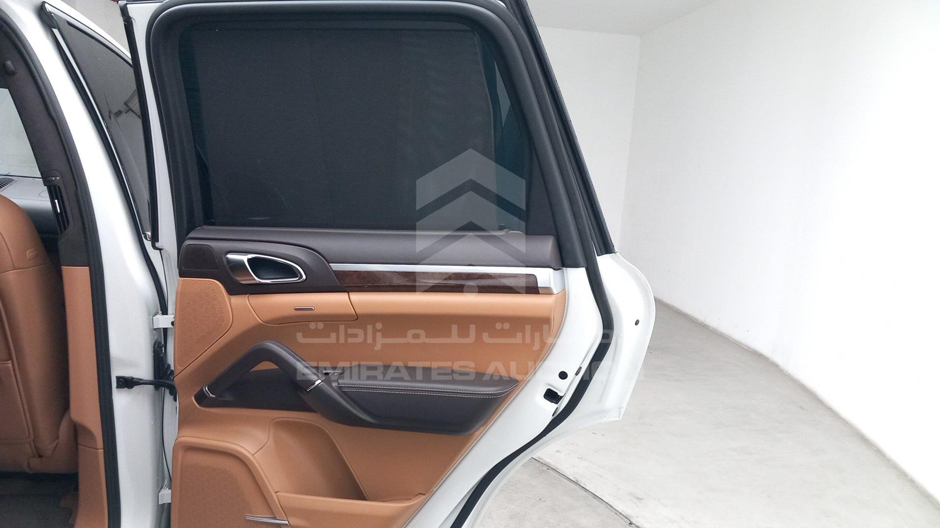 2013 PORSCHE CAYENNE VIN: WP1ZZZ92ZDLA00806