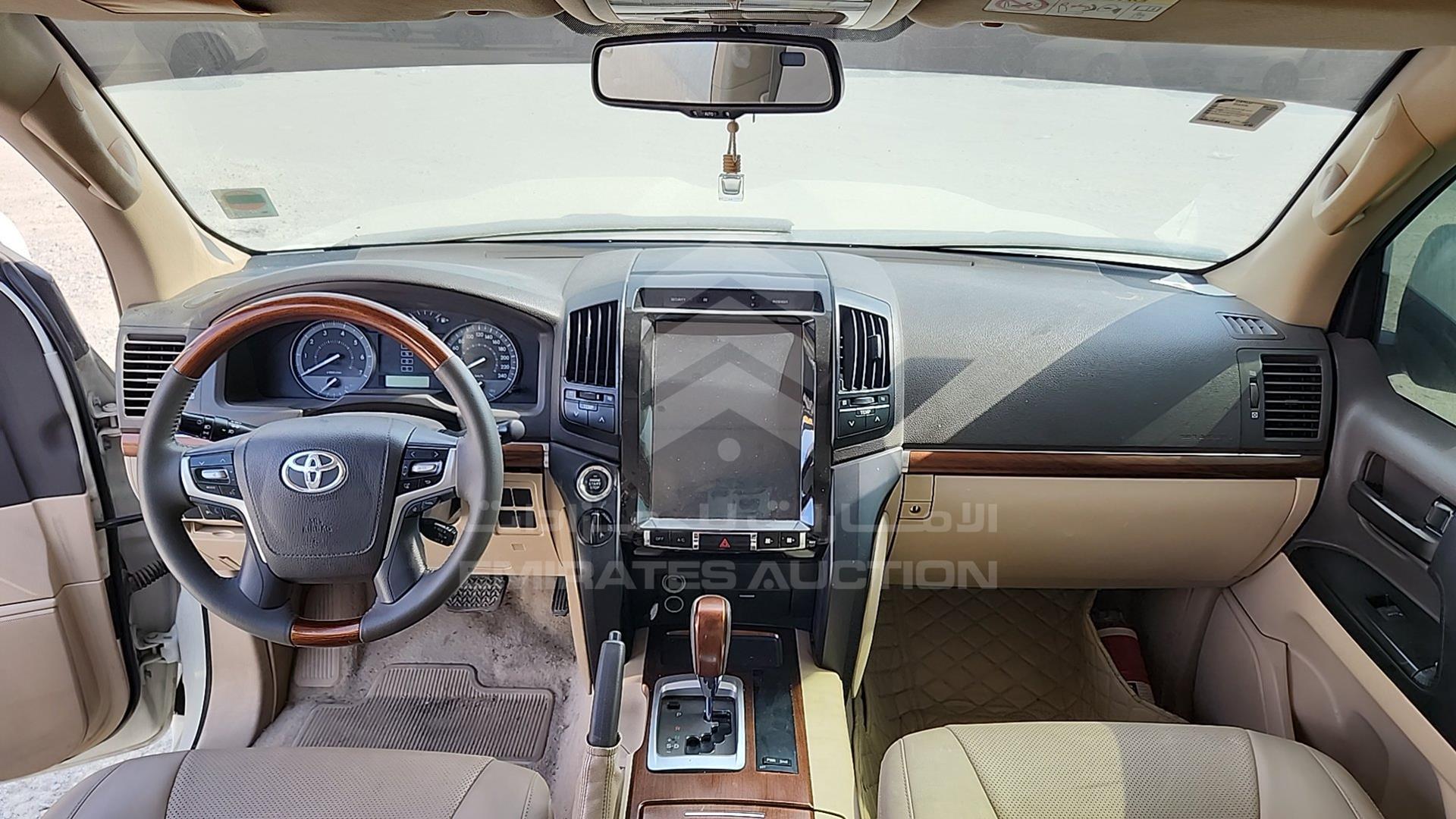 2014 TOYOTA LAND CRUISER VIN: JTMHU09J7E5081933