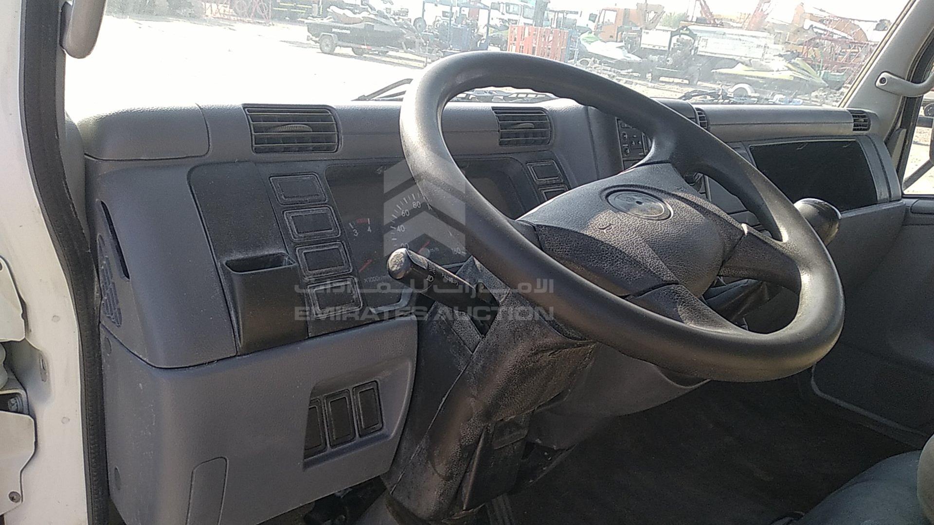 2015 MITSUBISHI CANTER VIN: JL7B6E1P0FK028476