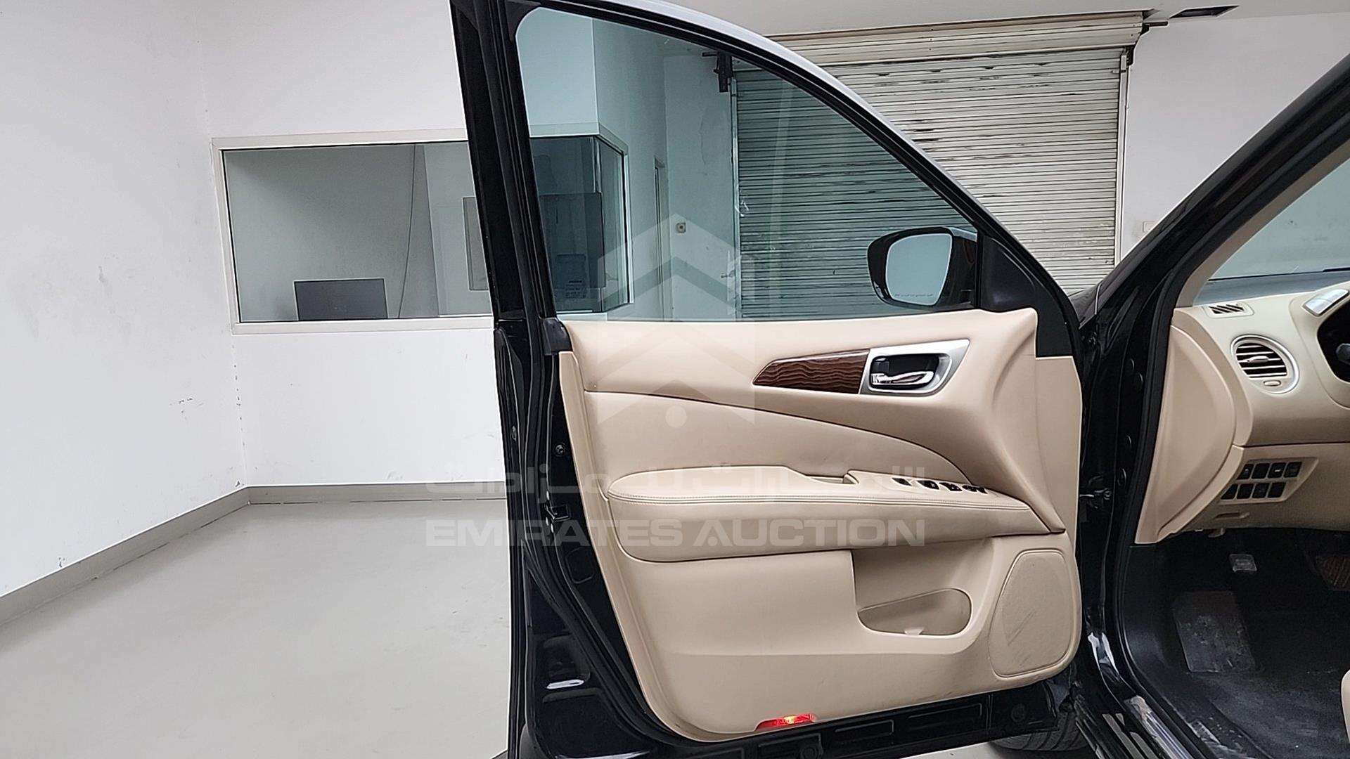 2018 NISSAN PATHFINDER VIN: 5N1DR2M52JC600894