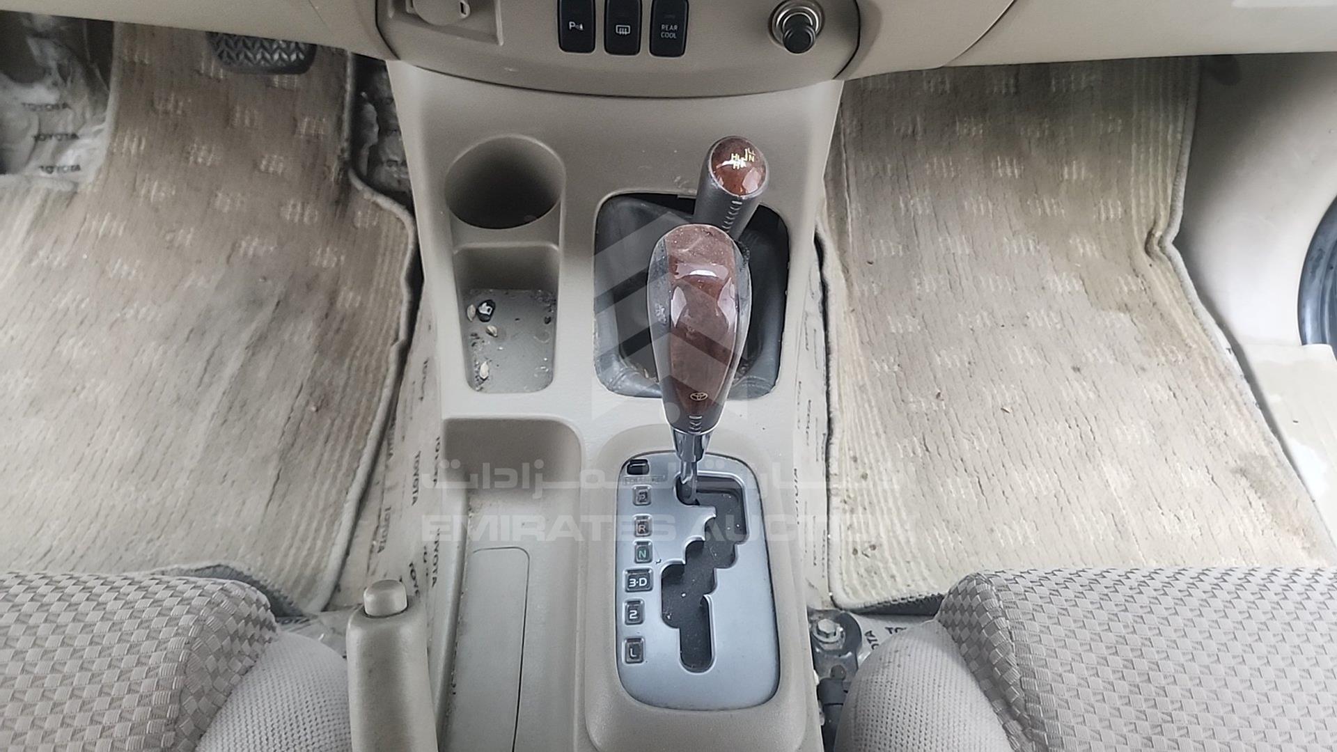 2011 TOYOTA FORTUNER VIN: MHFYX59GXB8018784
