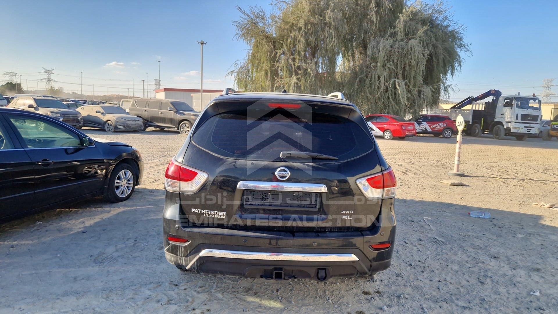 2015 NISSAN PATHFINDER VIN: 5N1AR2MM1FC615291