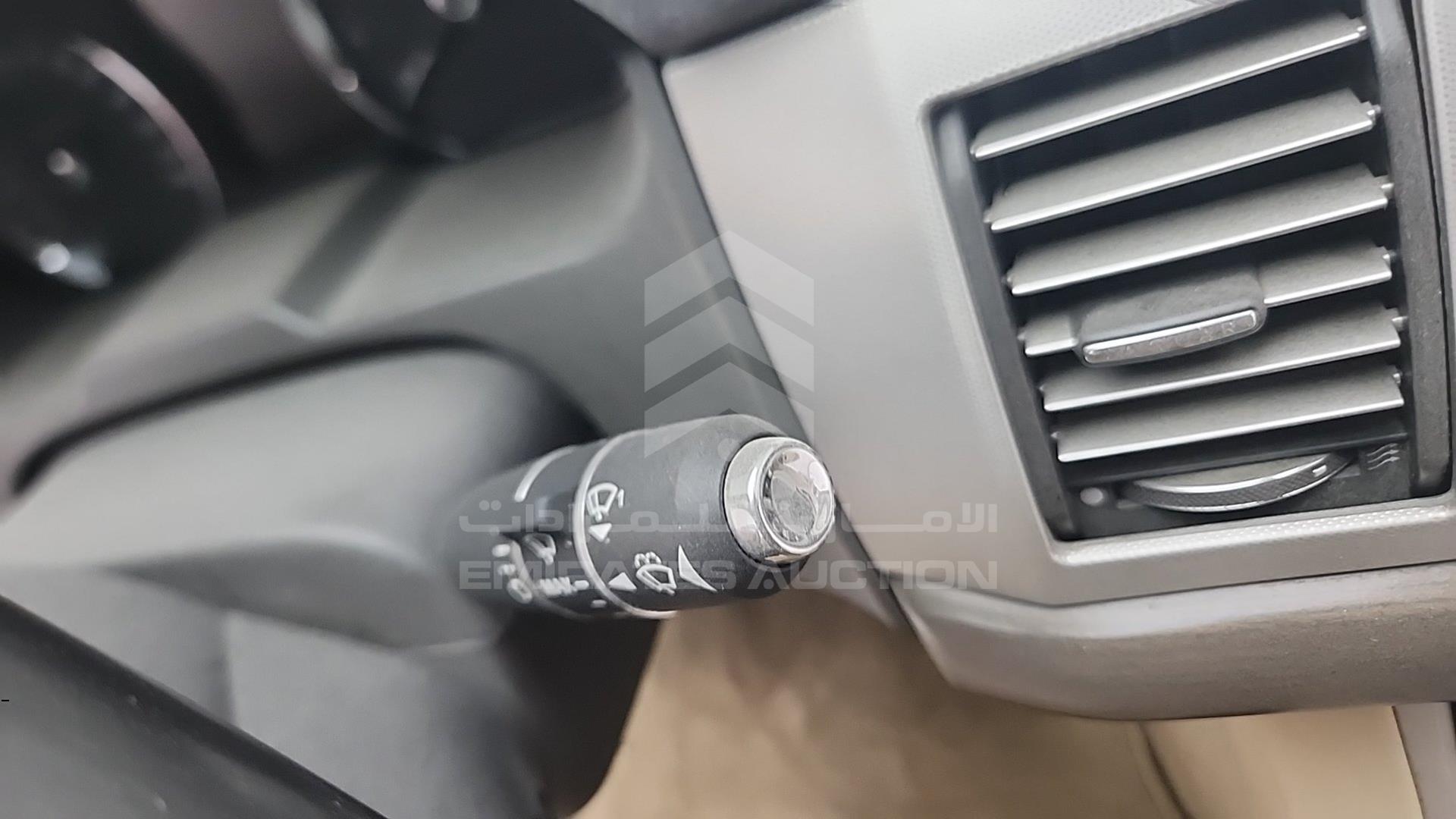 2012 JAGUAR XF VIN: SAJAA05D6CFS51203