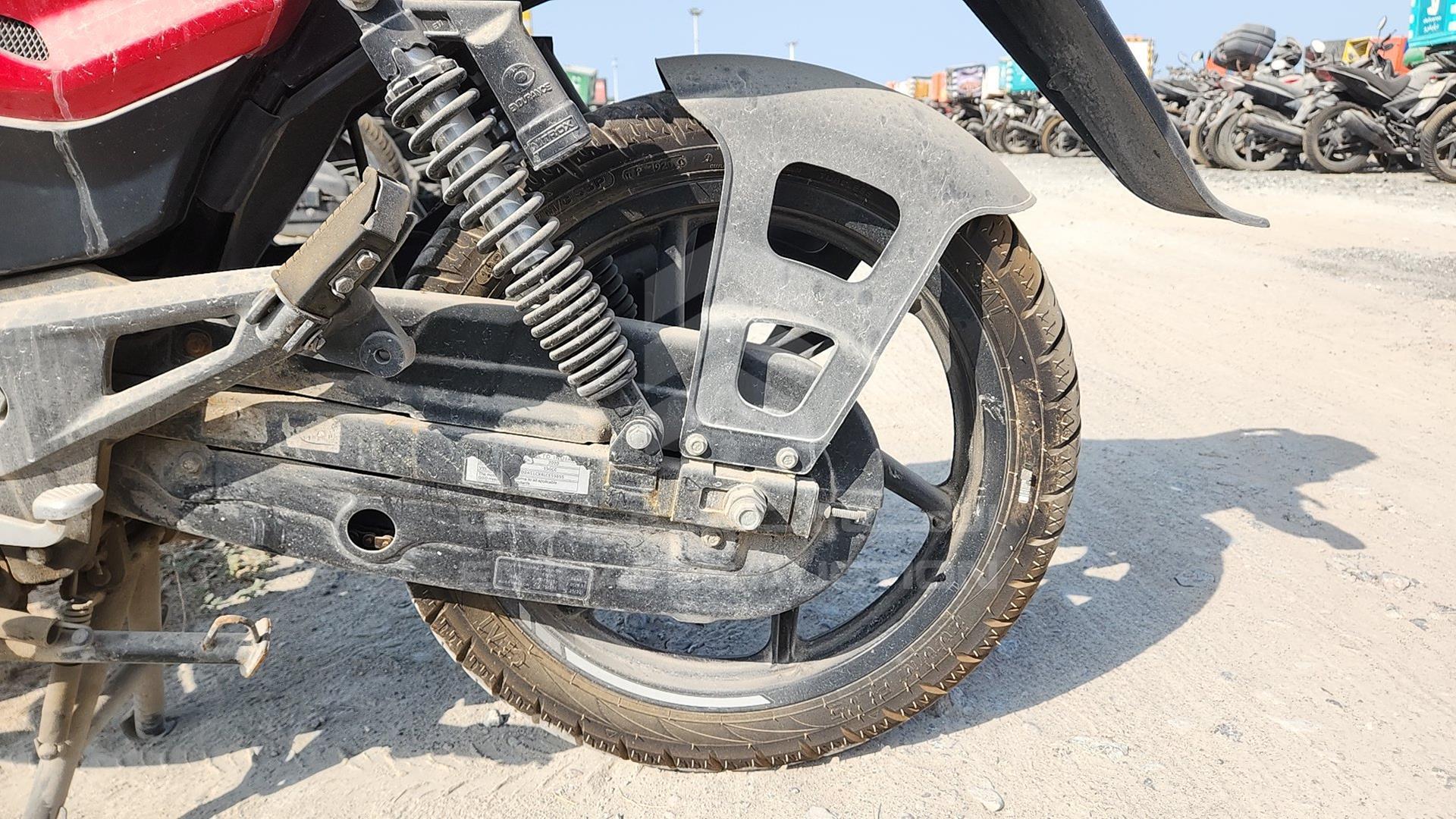 0 BAJAJ PULSAR VIN: MD2A11CX4LCE59855