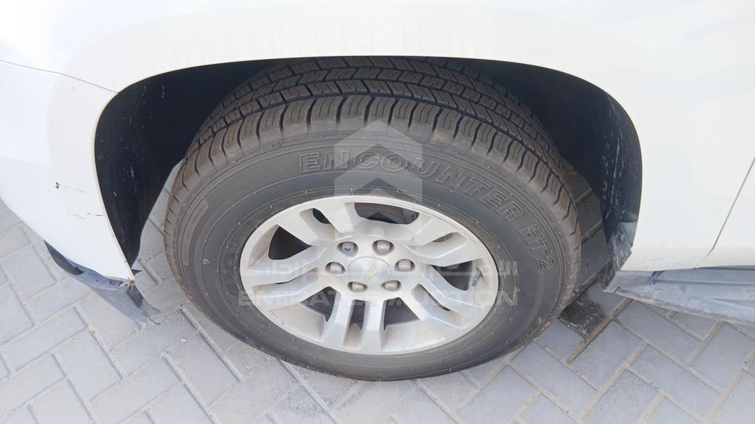 2019 Chevrolet Suburban — Front Left Tyre — Photo 32