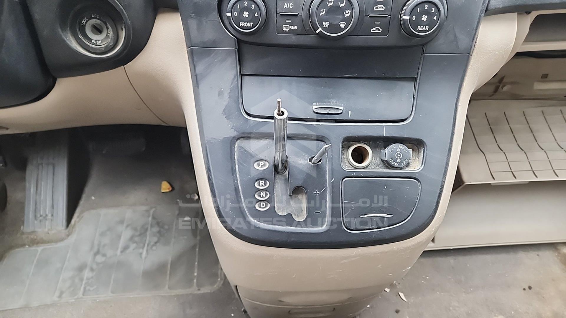 2009 KIA CARNIVAL VIN: KNAMB752196292859