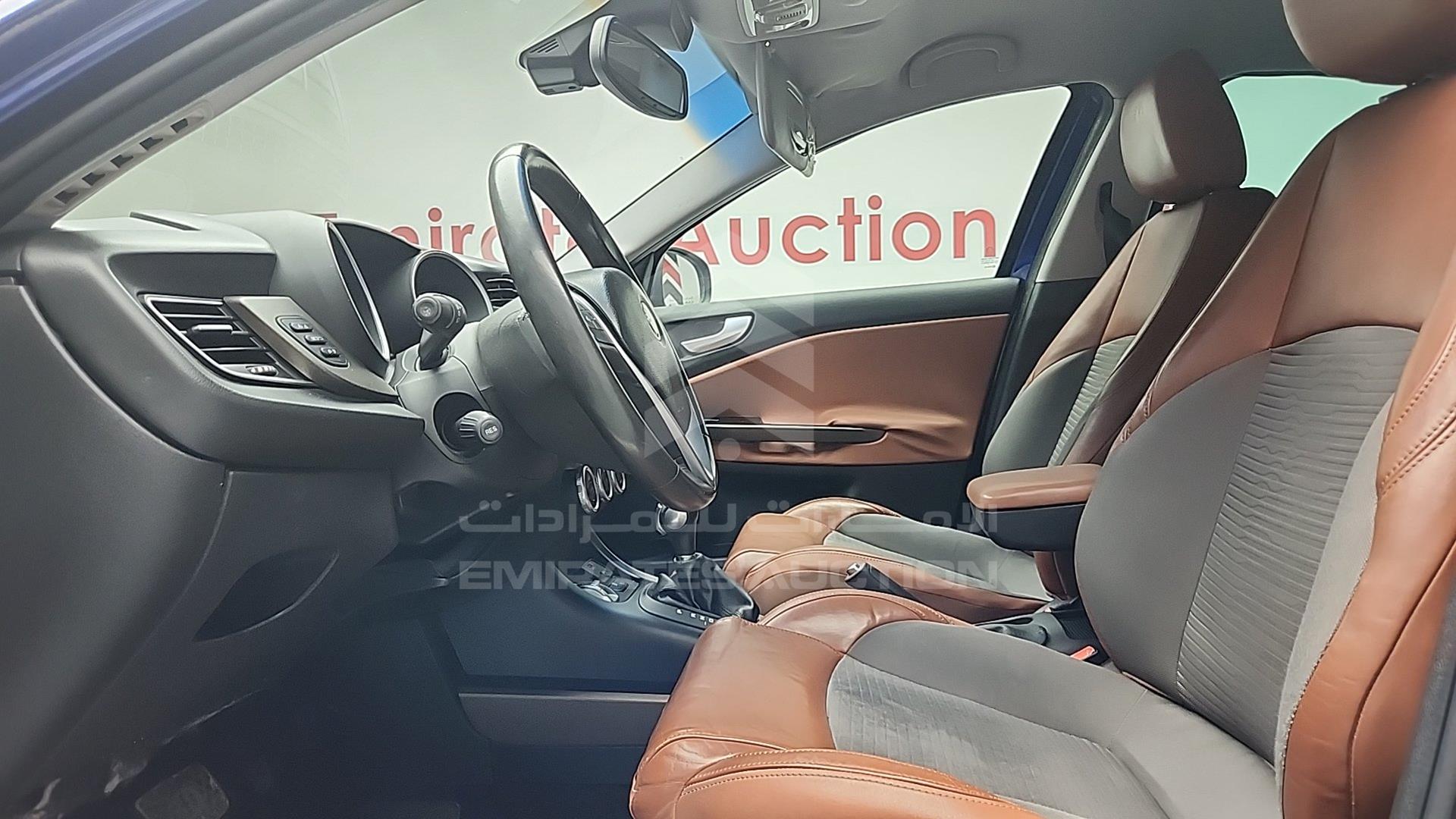 2015 ALFA ROMEO GILULIETTA VIN: ZARCABCA7F7359166