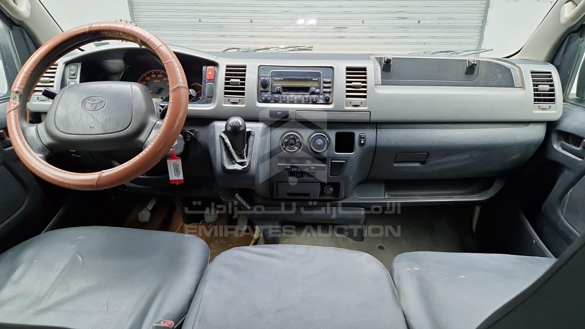 2010 TOYOTA HIACE VIN: JTGJX02P9A0030368