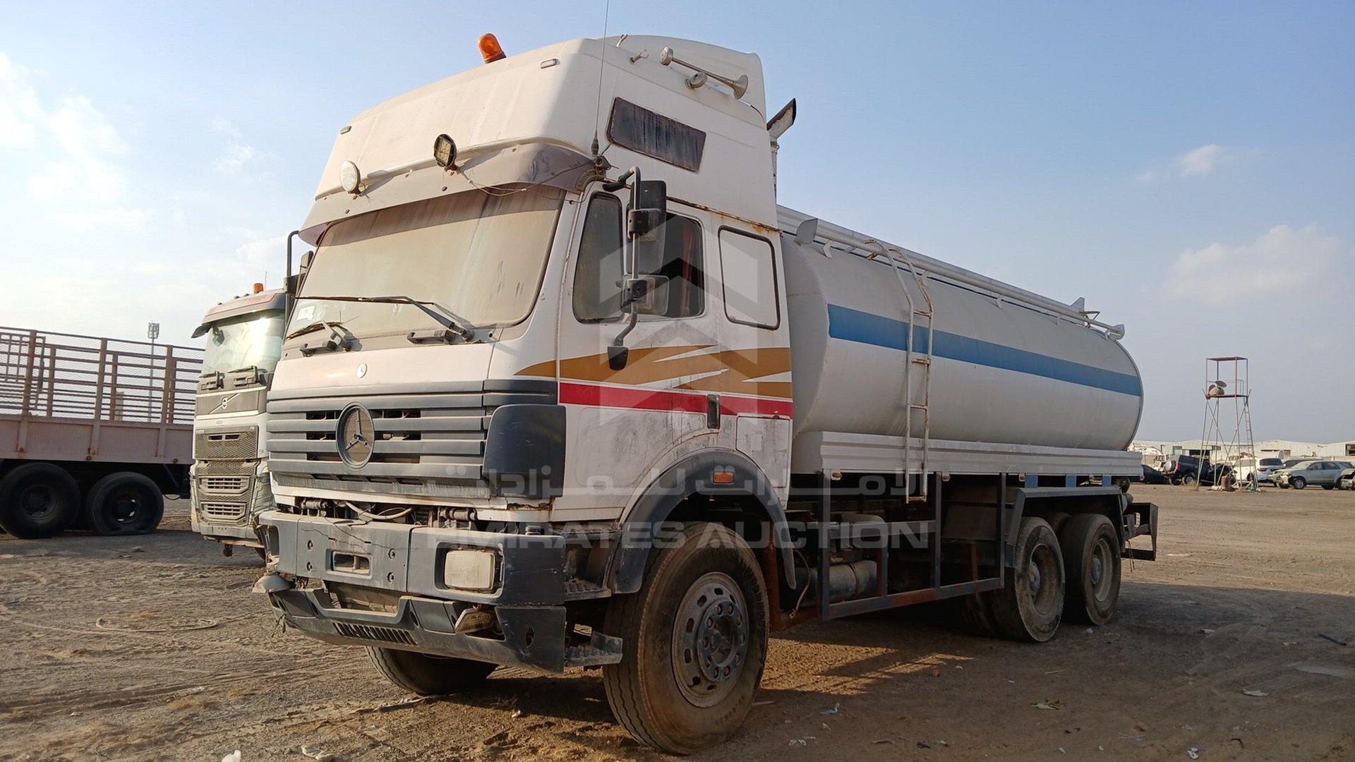 0 MERCEDES TANKER VIN: WDB6584701K221902