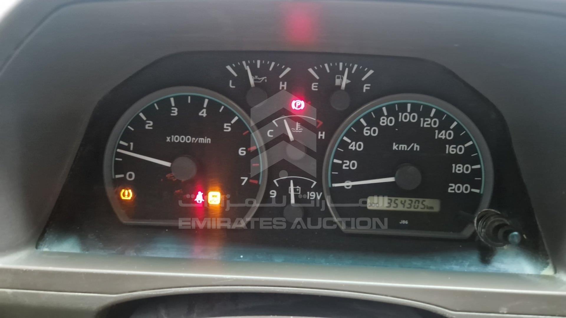 2018 TOYOTA LAND CRUISER VIN: JTFBU71J6J7069756