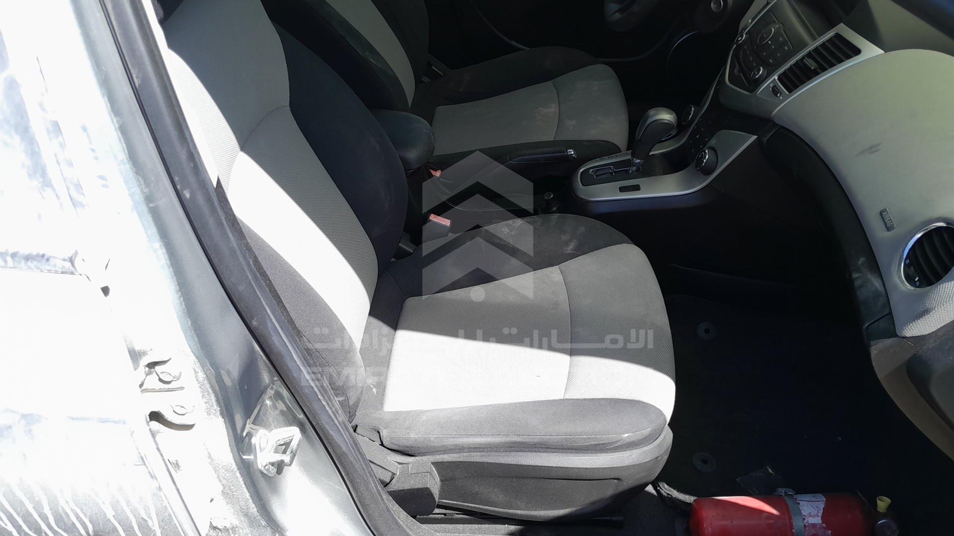 2011 CHEVROLET CRUZE VIN: KL1PJ5C50BK146736