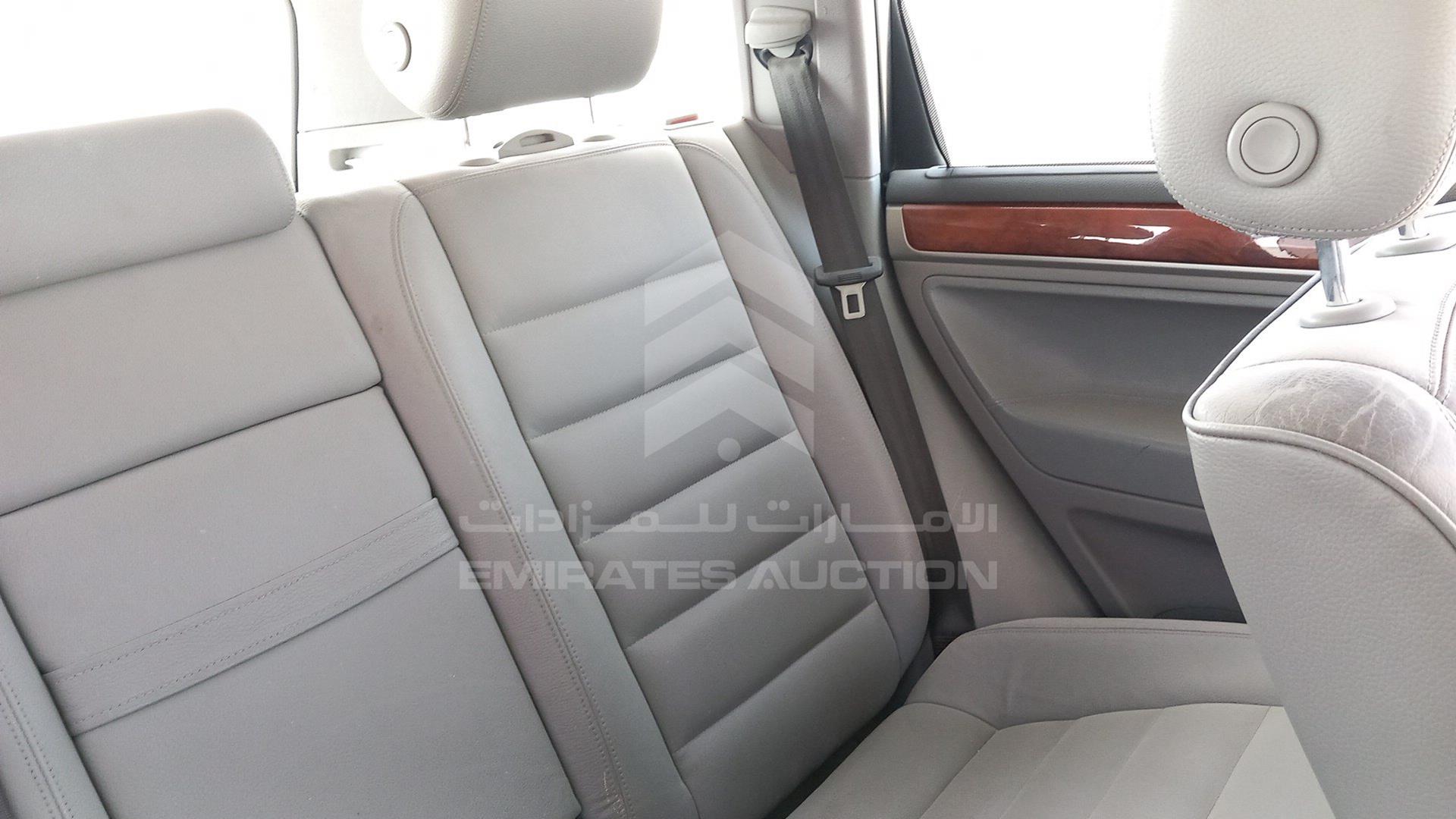 2005 VOLKSWAGEN TOUAREG VIN: WVGAE57L85D054872