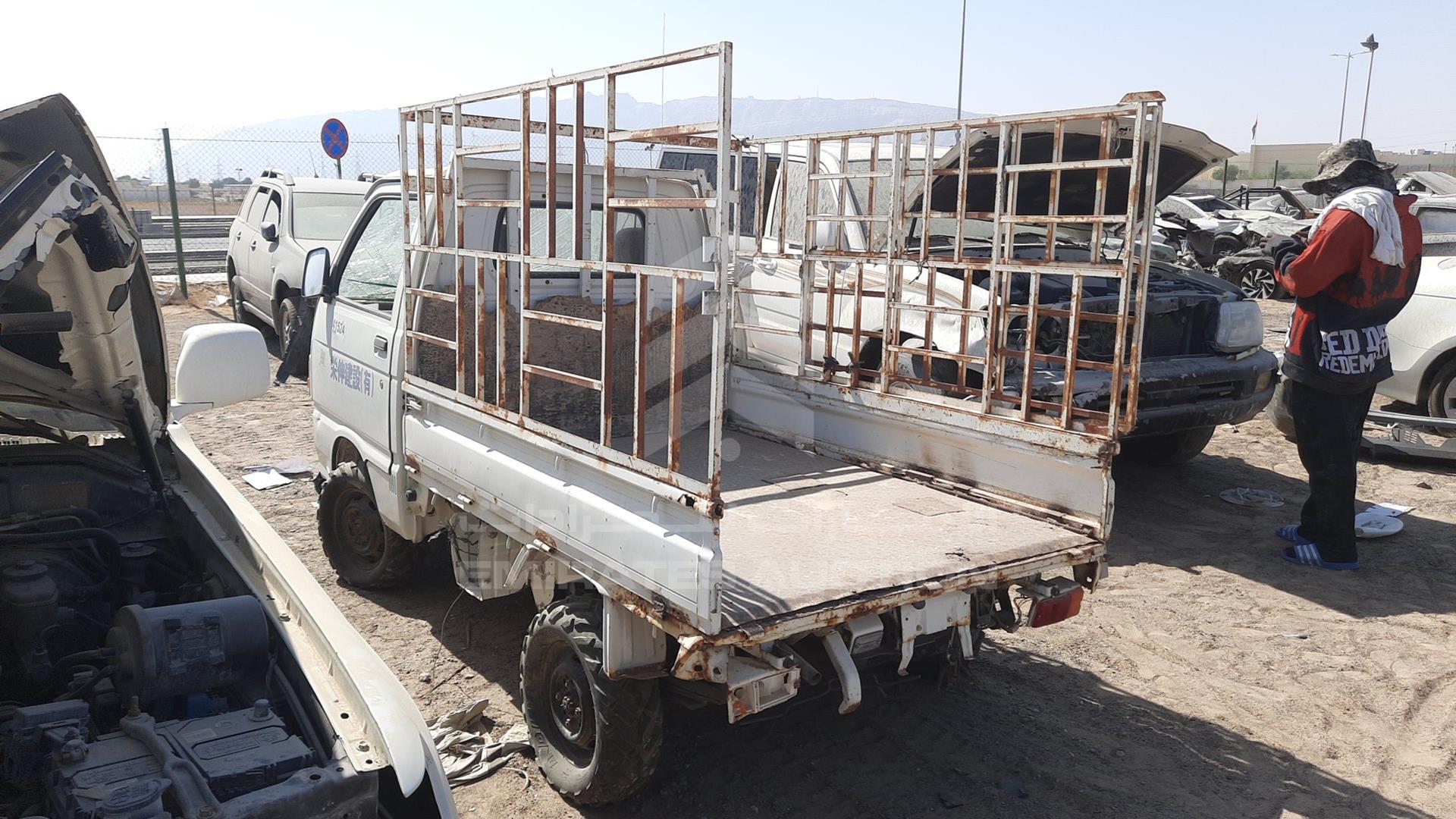 1996 DAIHATSU PICK UP VIN: S83P-145946