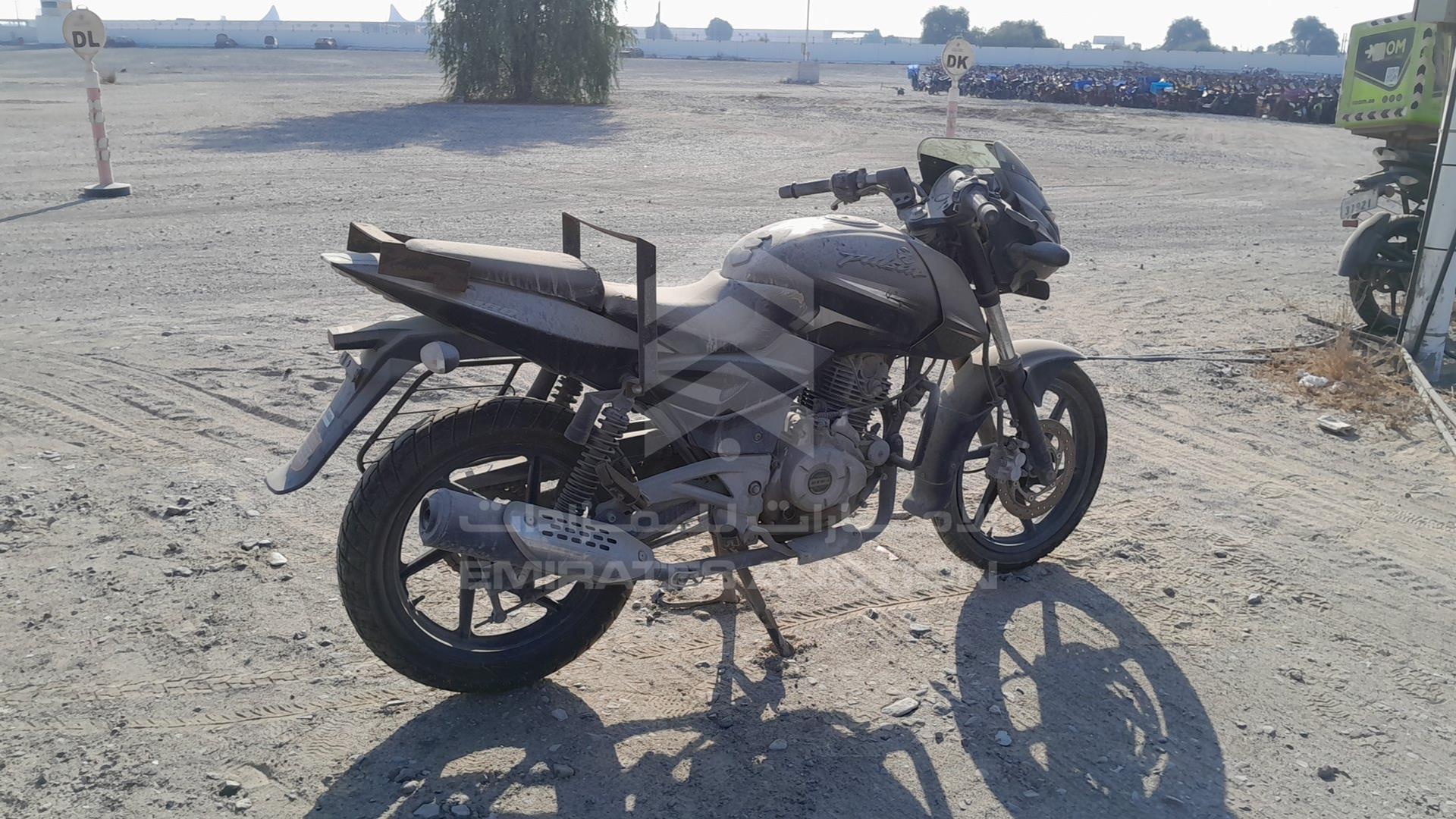 2017 BAJAJ PULSAR 180CC VIN: MD2A12DZ3GCG78351