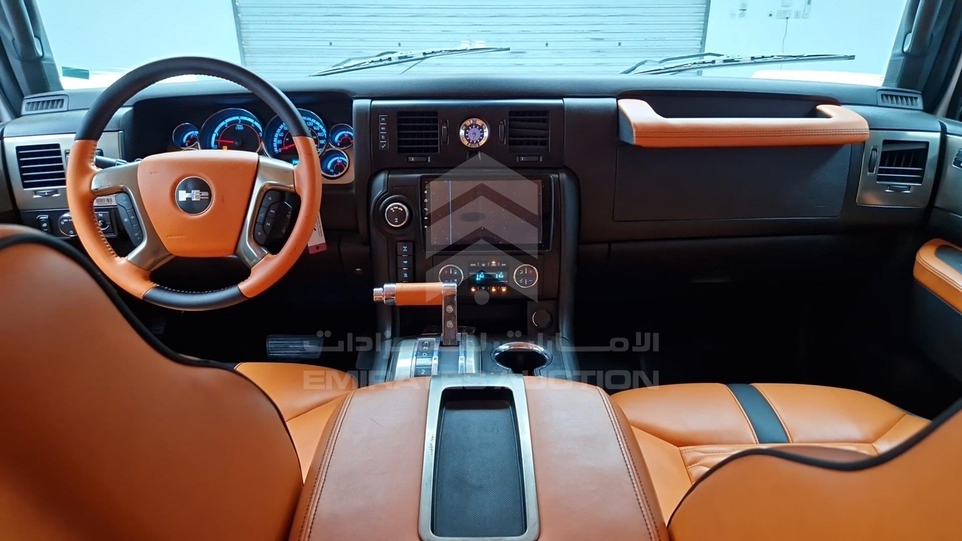 2008 HUMMER H2 VIN: 5GRGN23898H105600