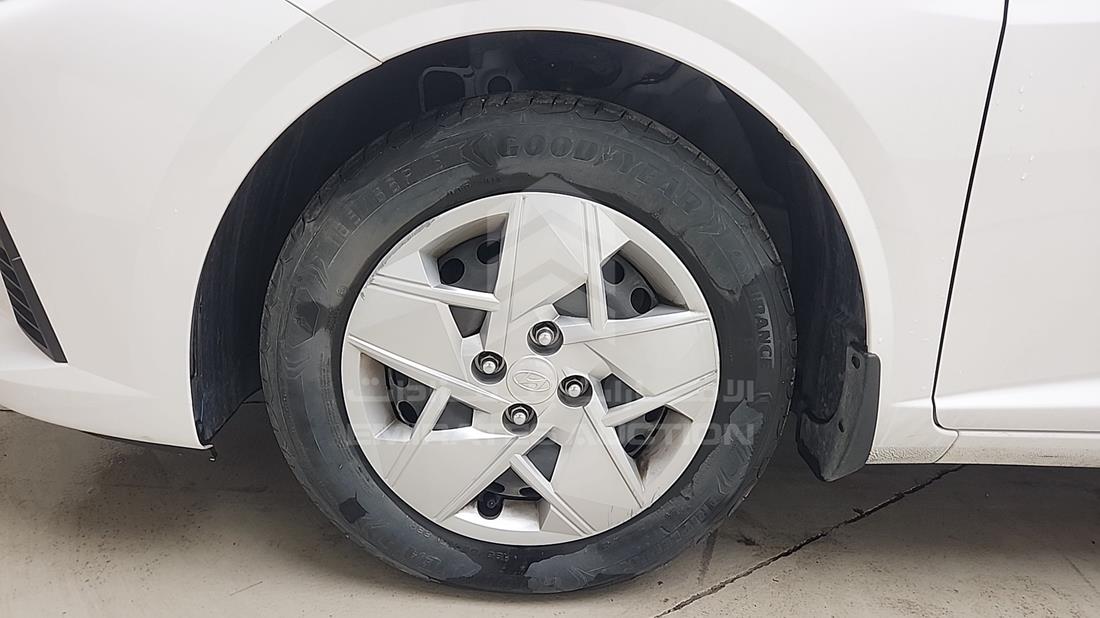 2025 Hyundai Accent — Front Left Tyre — Photo 36