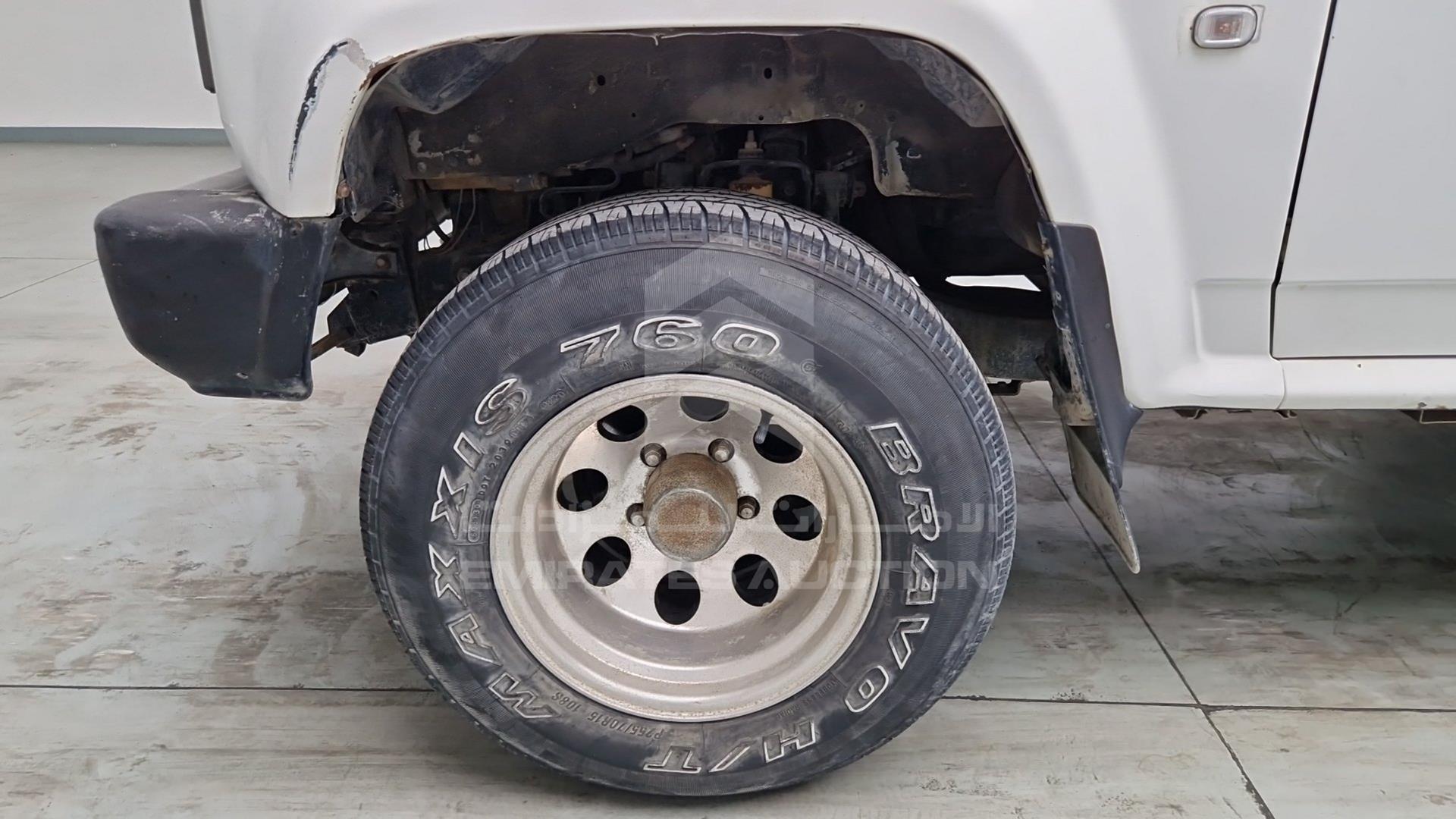 2001 DAIHATSU ROCKY VIN: JD2MF929X11001292