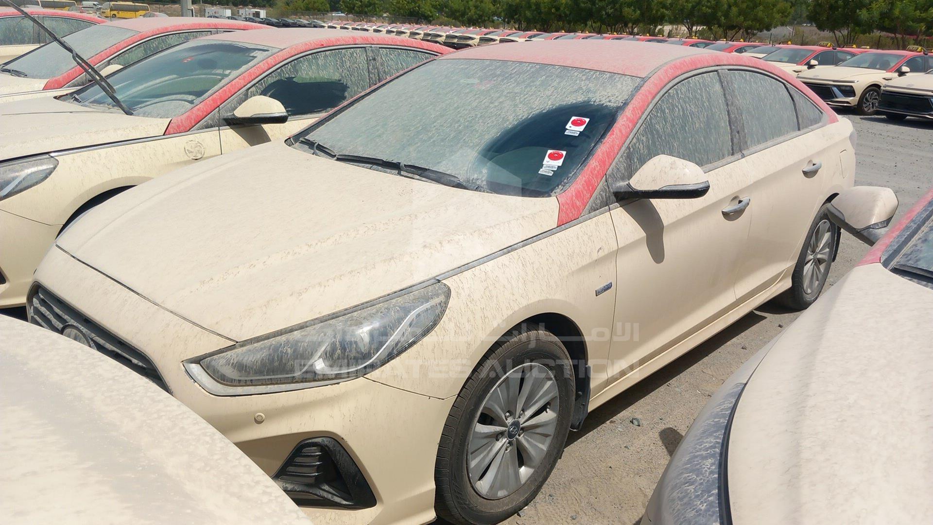 2018 HYUNDAI SONATA VIN: KMHE24135JA082122