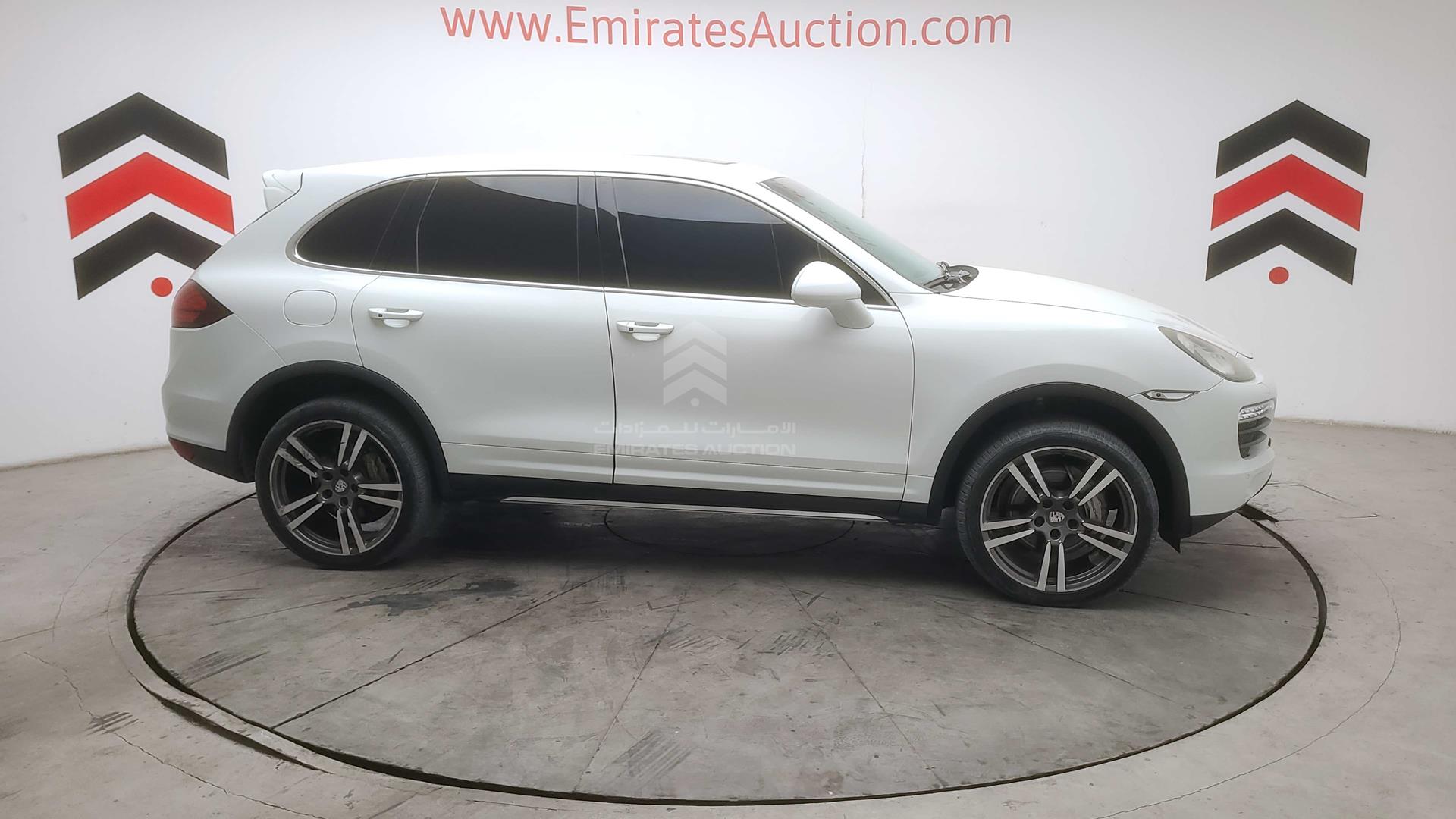 2013 PORSCHE CAYENNE VIN: WP1ZZZ92ZDLA81351