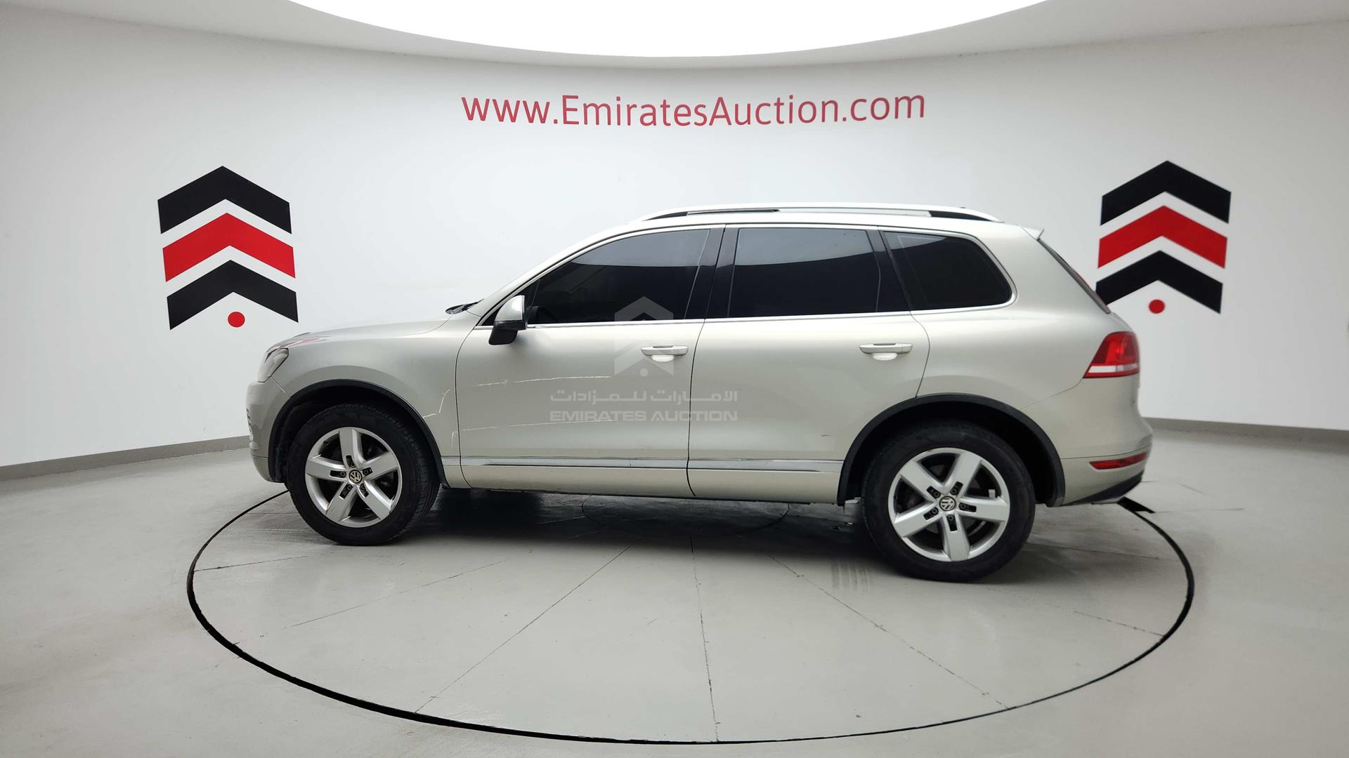 2012 VOLKSWAGEN TOUAREG VIN: WVGBC27P0CD000121