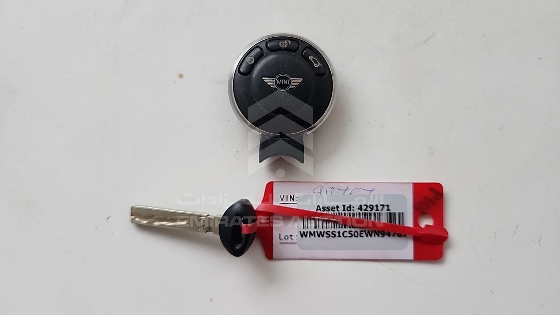 2014 MINI PACEMAN VIN: WMWSS1C50EWN94767