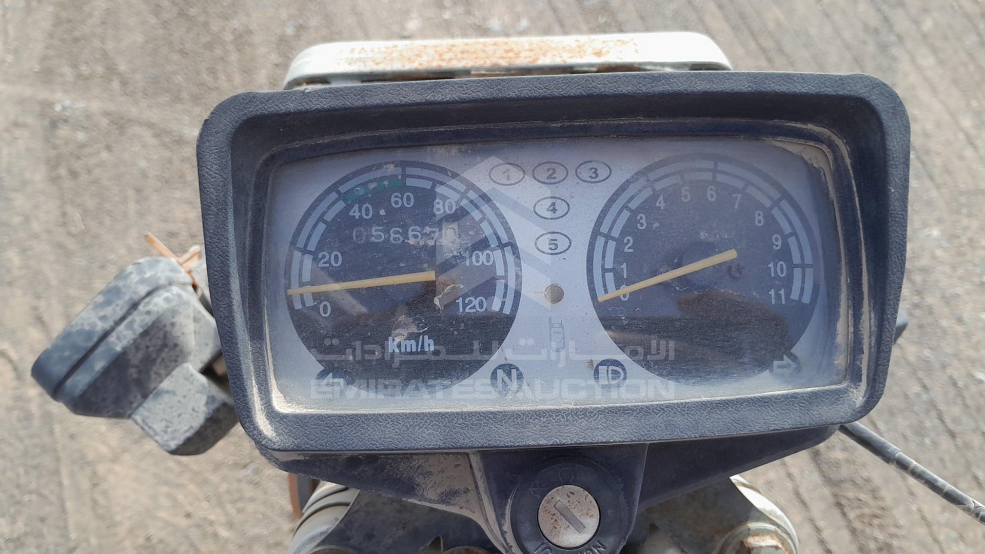 2001 MOTORBIKE --- VIN: LAGPCJ68514031202