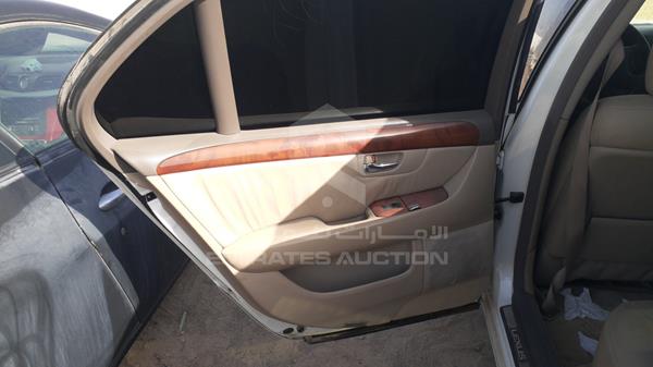 Lexus LS 430 2001 JTHBN30F210025546 Image 12