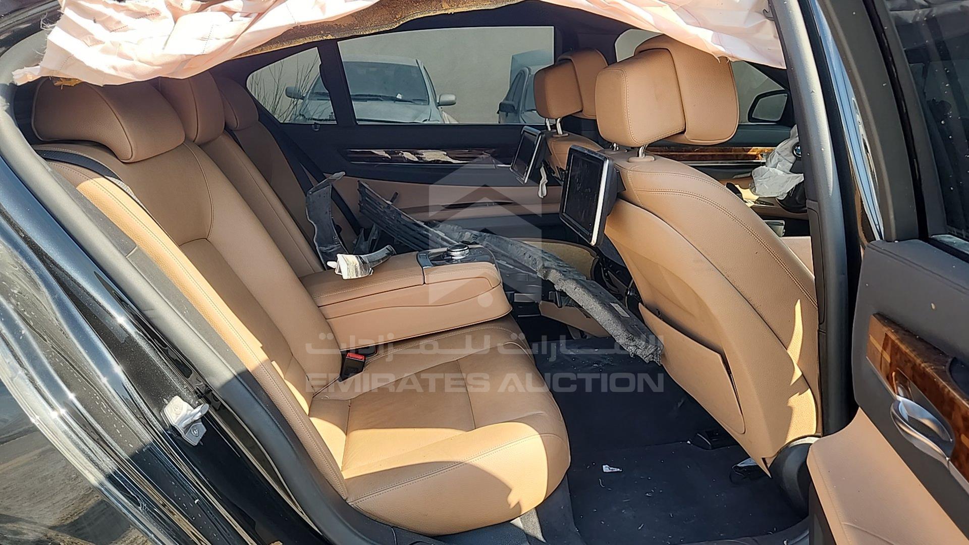2015 BMW 730 VIN: WBAYE2102FD836762