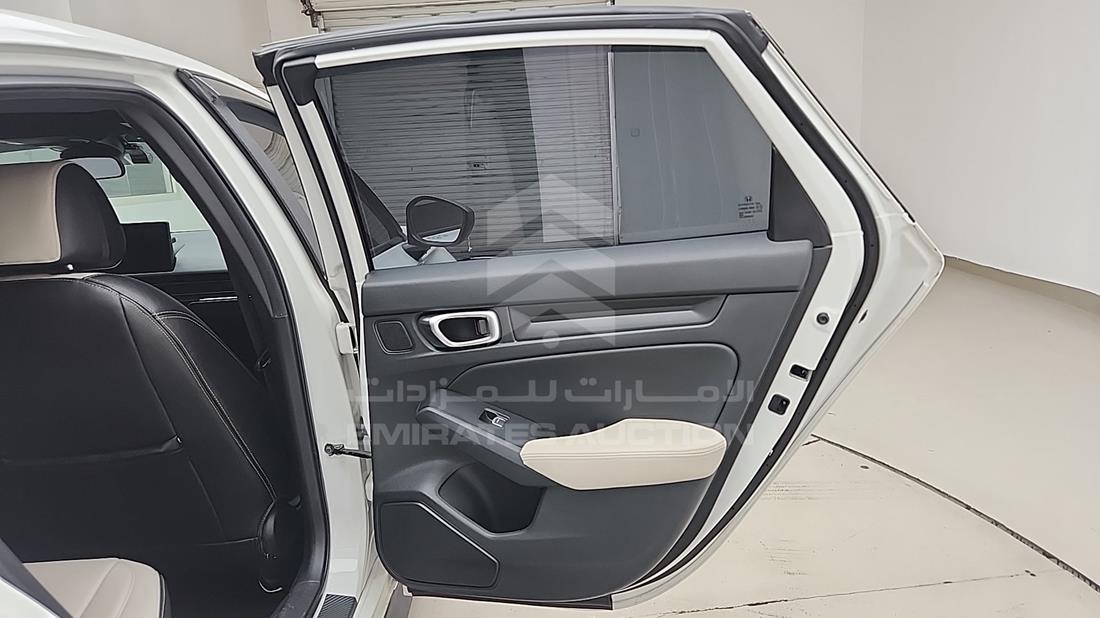 هوندا سيفيك 2024 — الباب الخلفي الأيمن — صورة 28