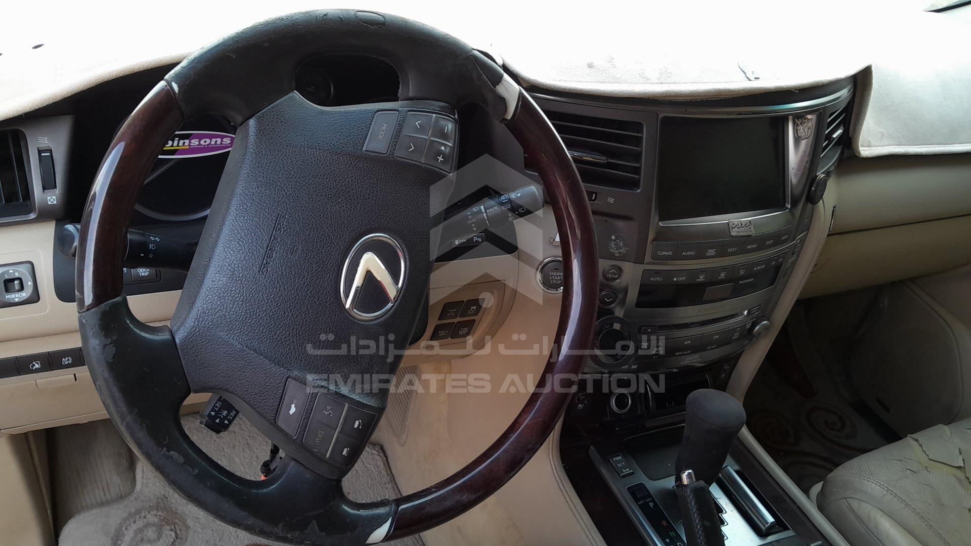 2009 LEXUS LX 570 VIN: JTJHY00W994024879
