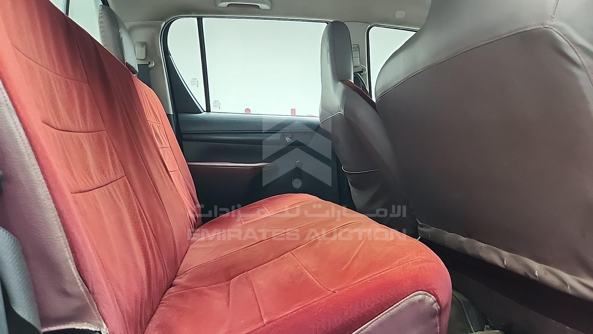 2017 TOYOTA HILUX VIN: MR0CX8CD6H0541749