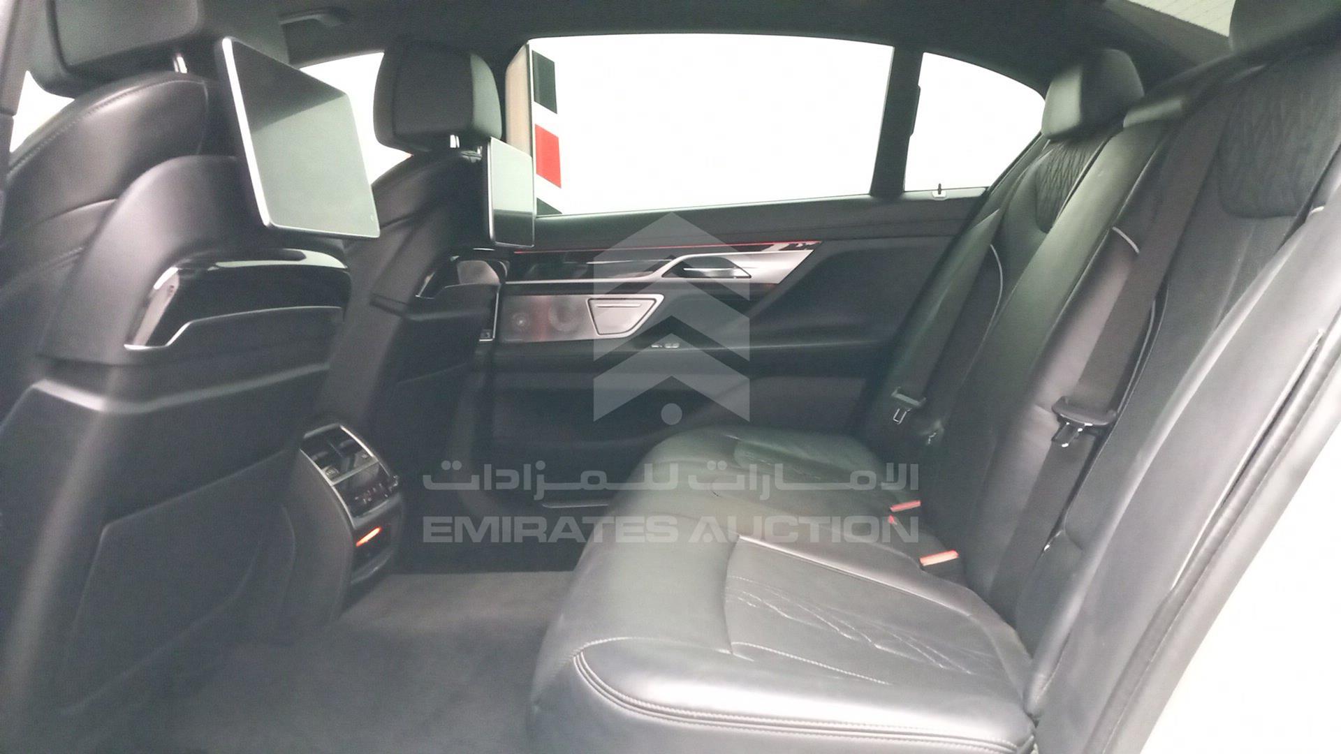 2019 BMW 750 VIN: WBA7F0C53KGM24963