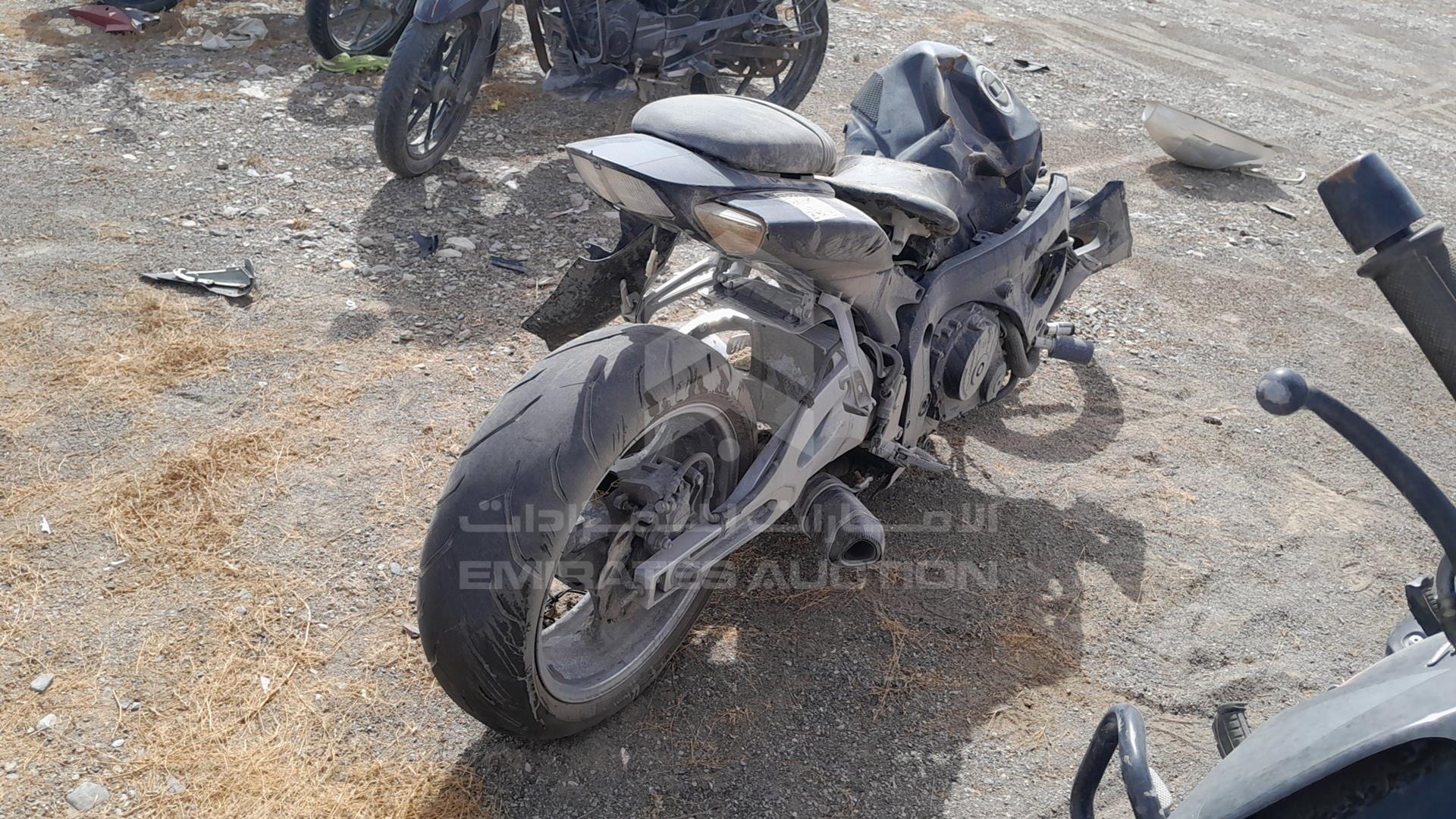2007 SUZUKI GSX -R600K8 VIN: JS1GN7DA472118377